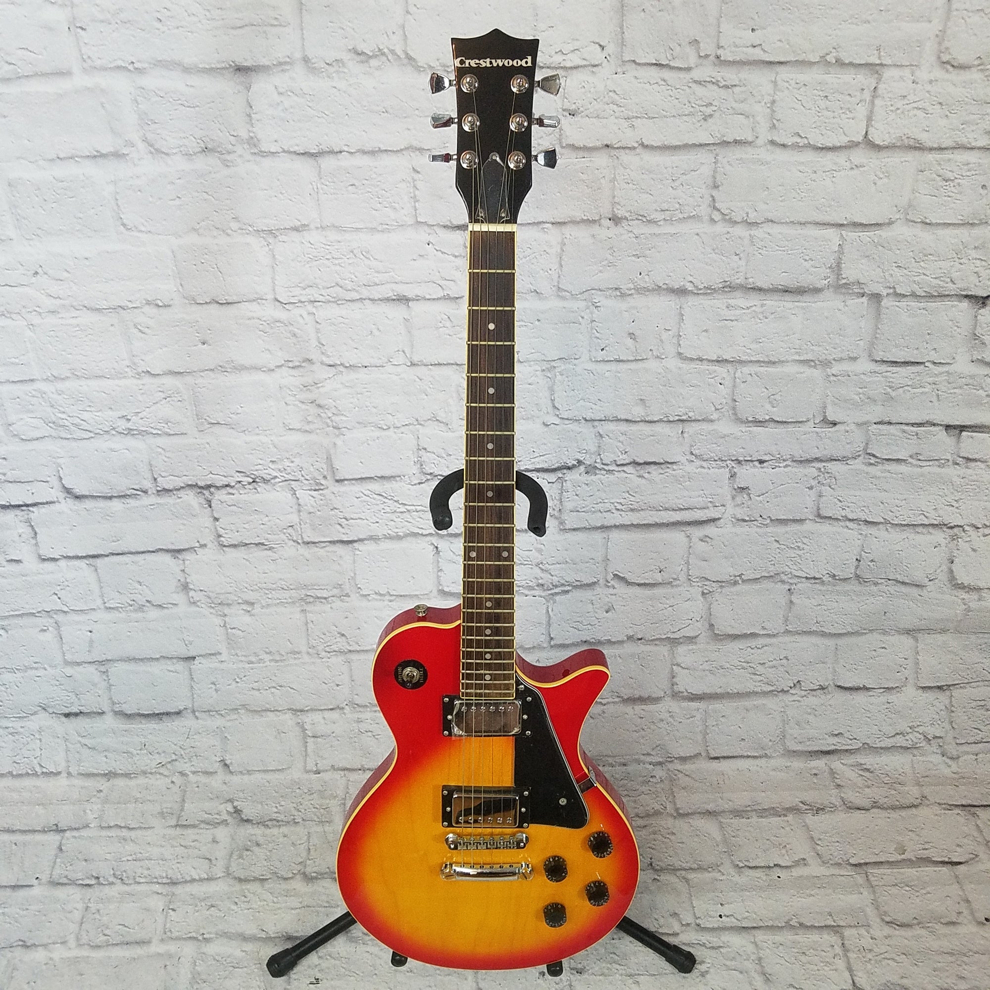 Crestwood LP Style Electric Guitar Cherry Sunburst