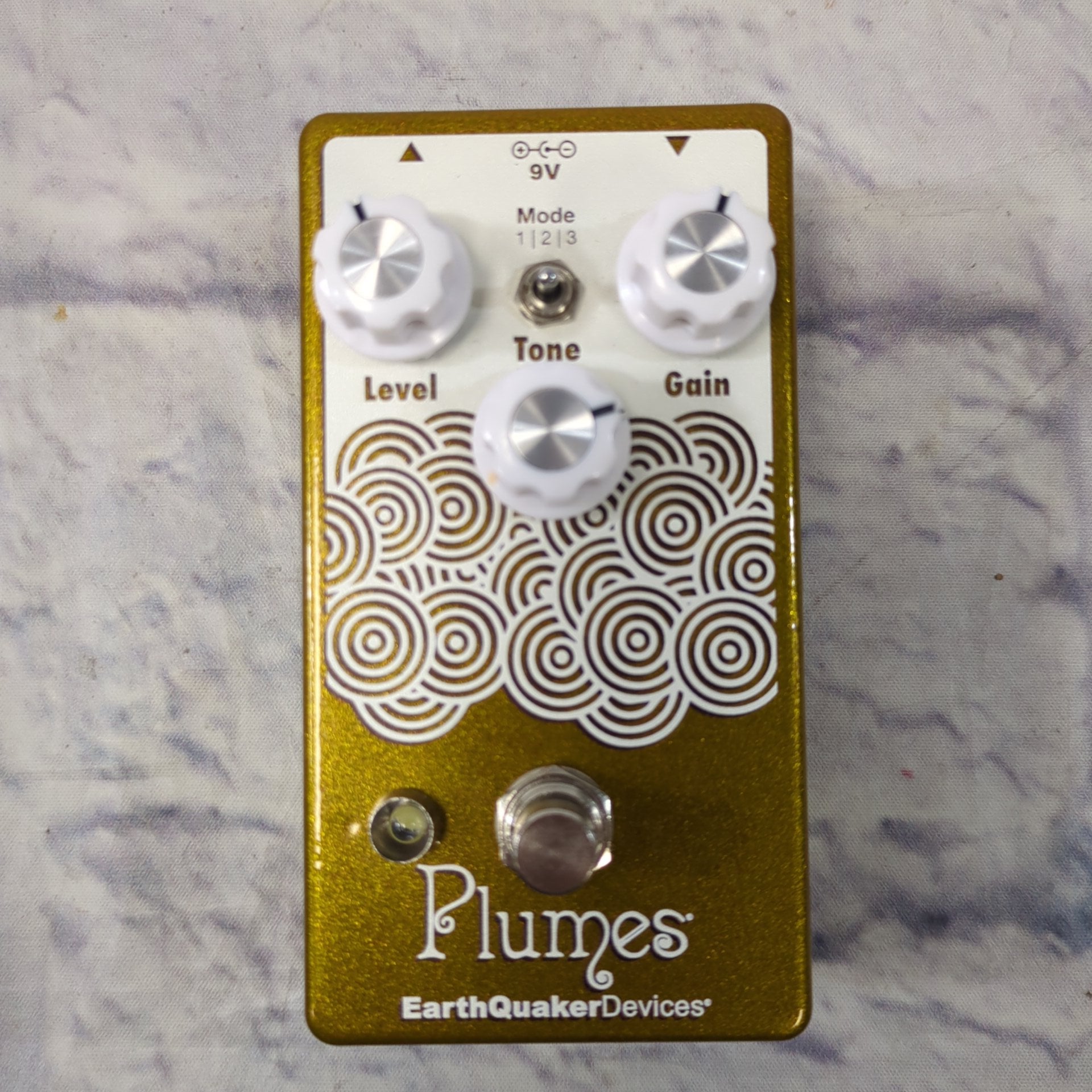 【未使用】EarthQuaker Devices Plumes 箱付き Amazon.com: EarthQuaker Devices Plumes Small Signal Shredder