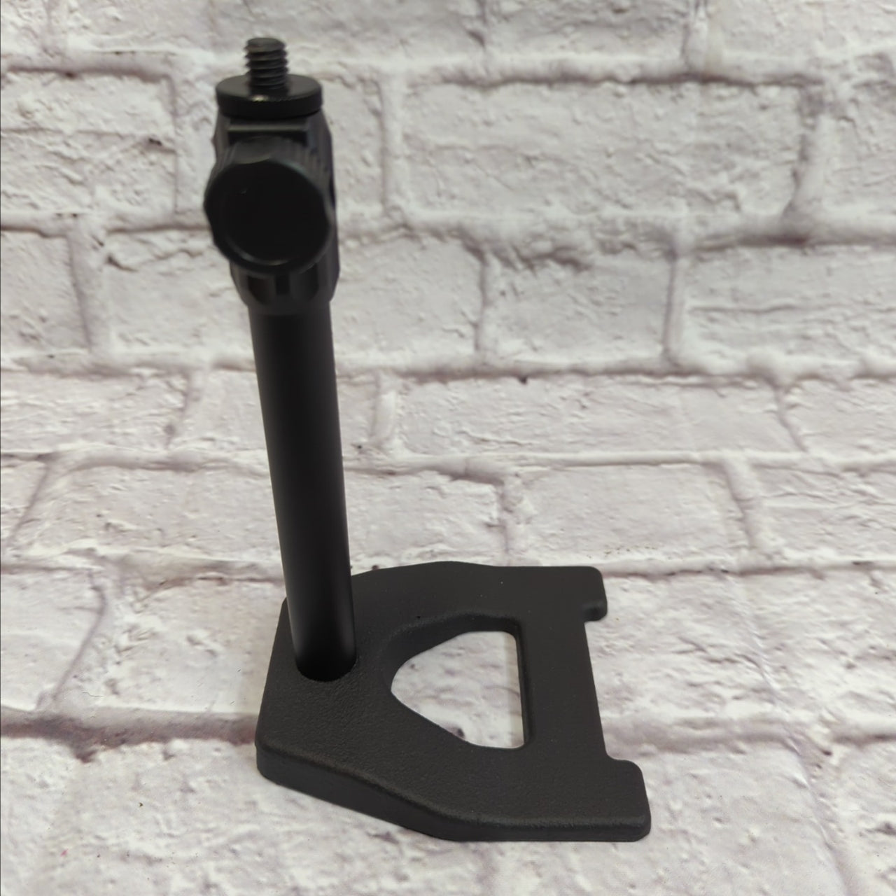 Unknown Weighted Straight Mic Stand