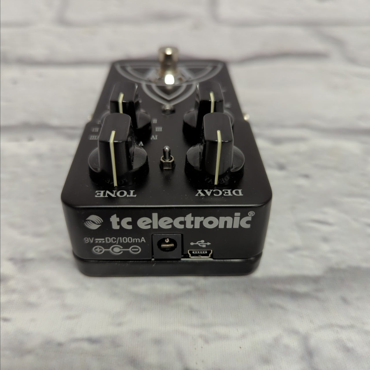 t2 reverb pedal TC Electronic Trinity Reverb T2 Pedal