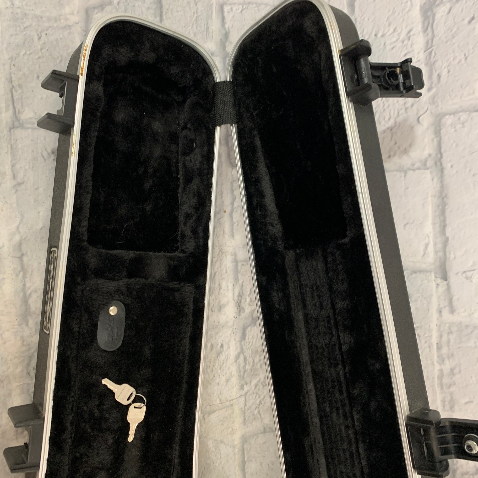 SKB SG Hardshell Case w/ TSA Lock