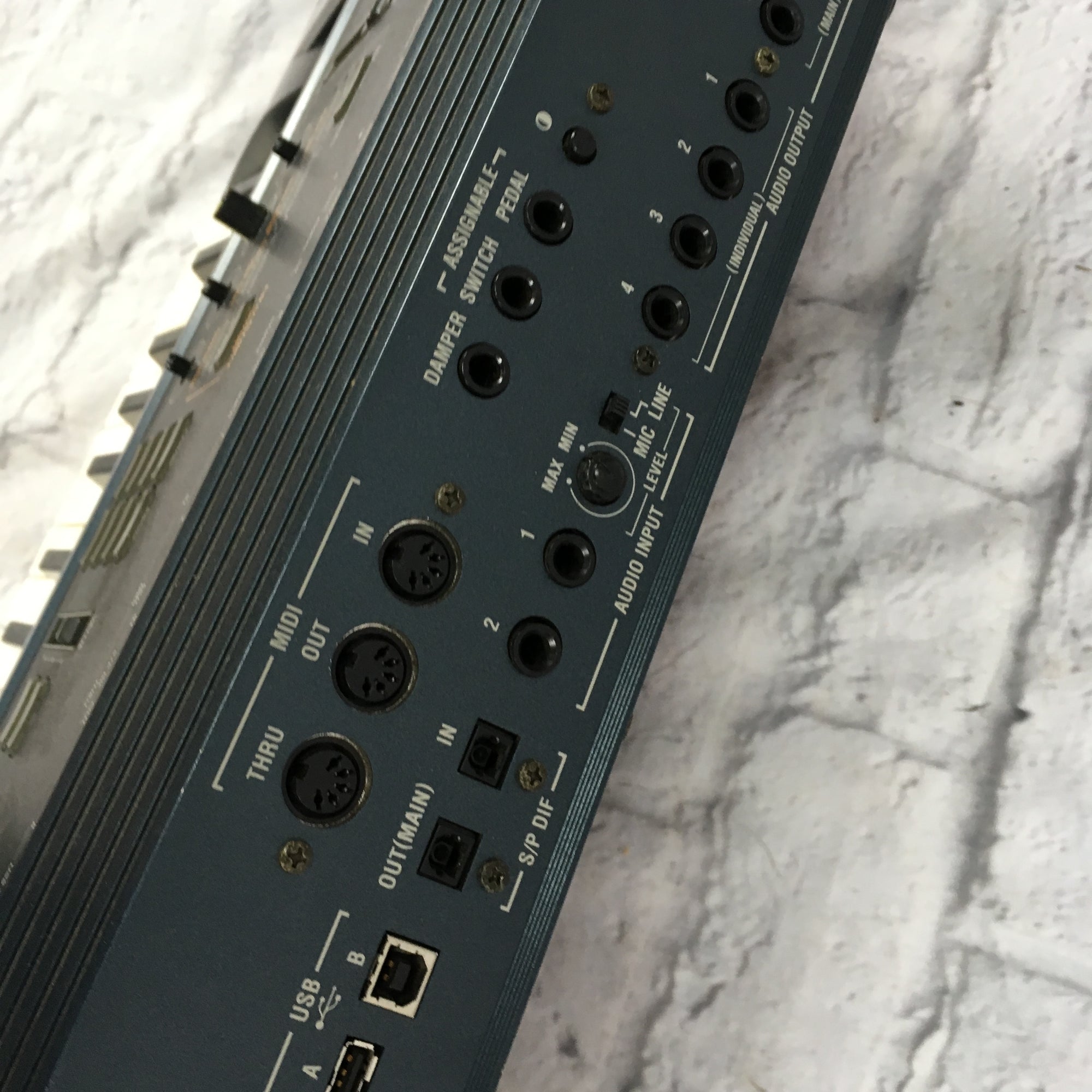 Korg Triton Extreme 61 Key Synthesizer