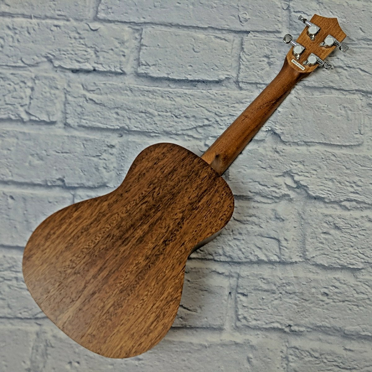 Amahi UUKC-3DA4 Starry Night Concert Mahogany Ukulele