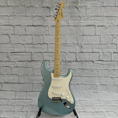Fender 2002 Standard Stratocaster Electric Guitar