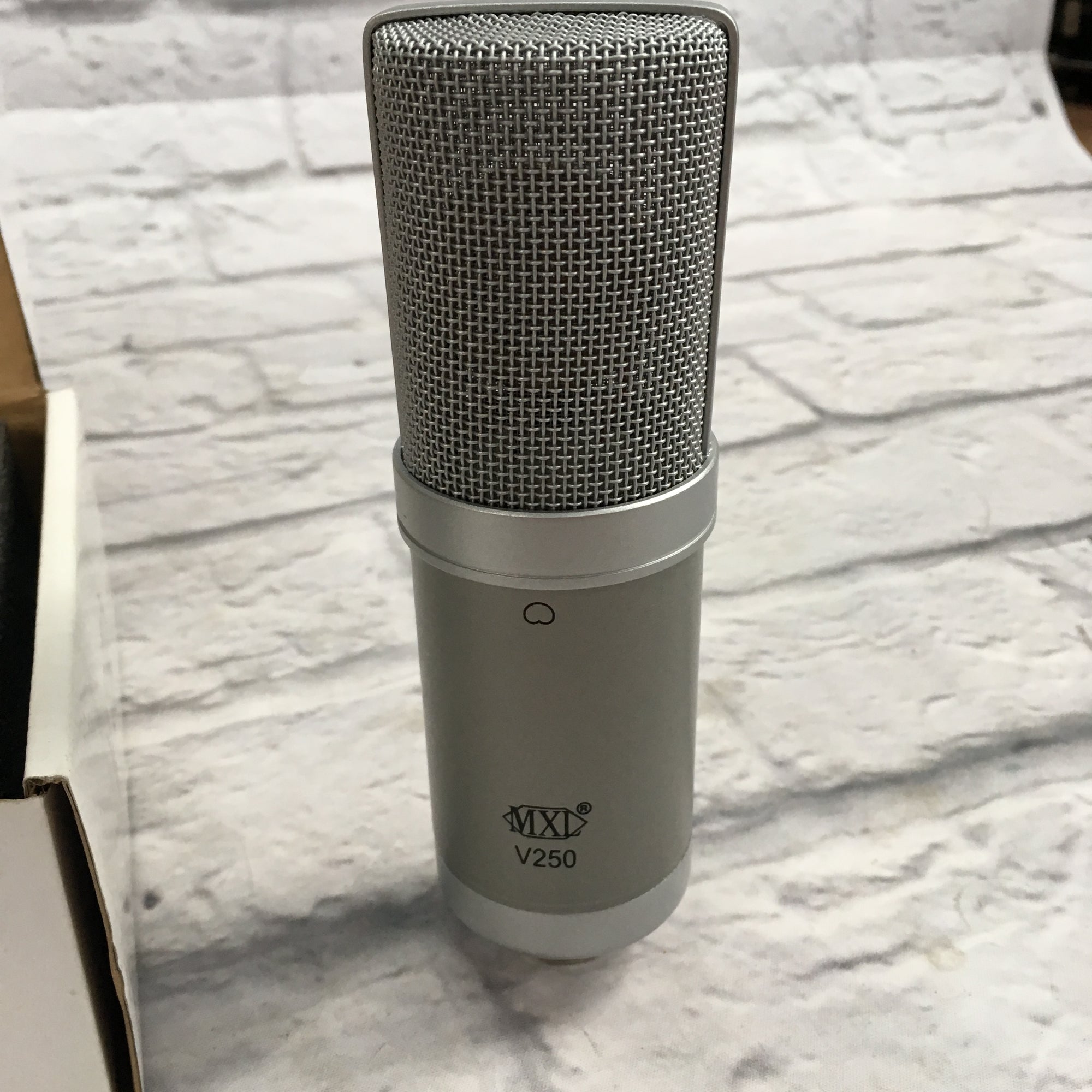 MXL V-250 Condenser Microphone