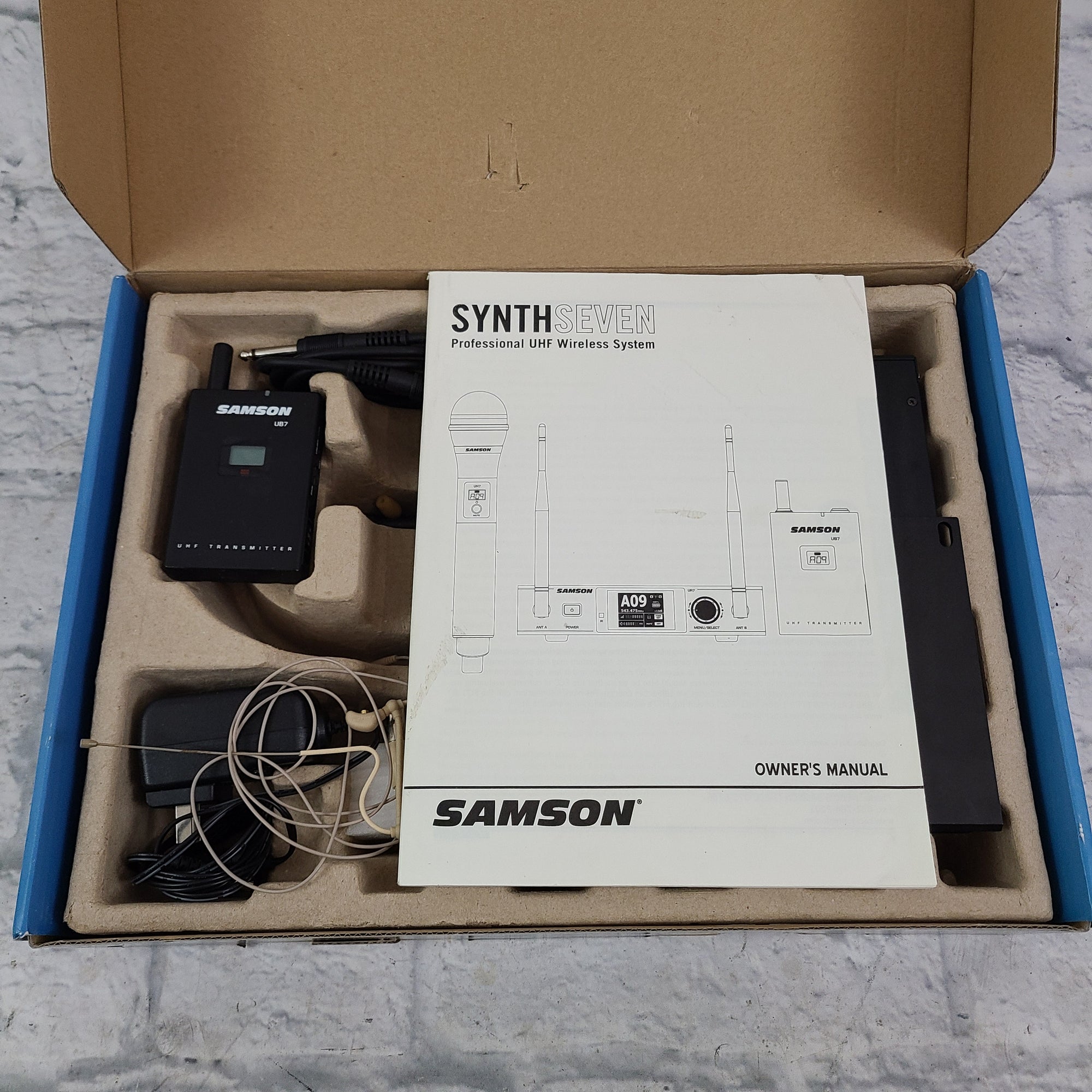 Samson SynthSeven Earset System