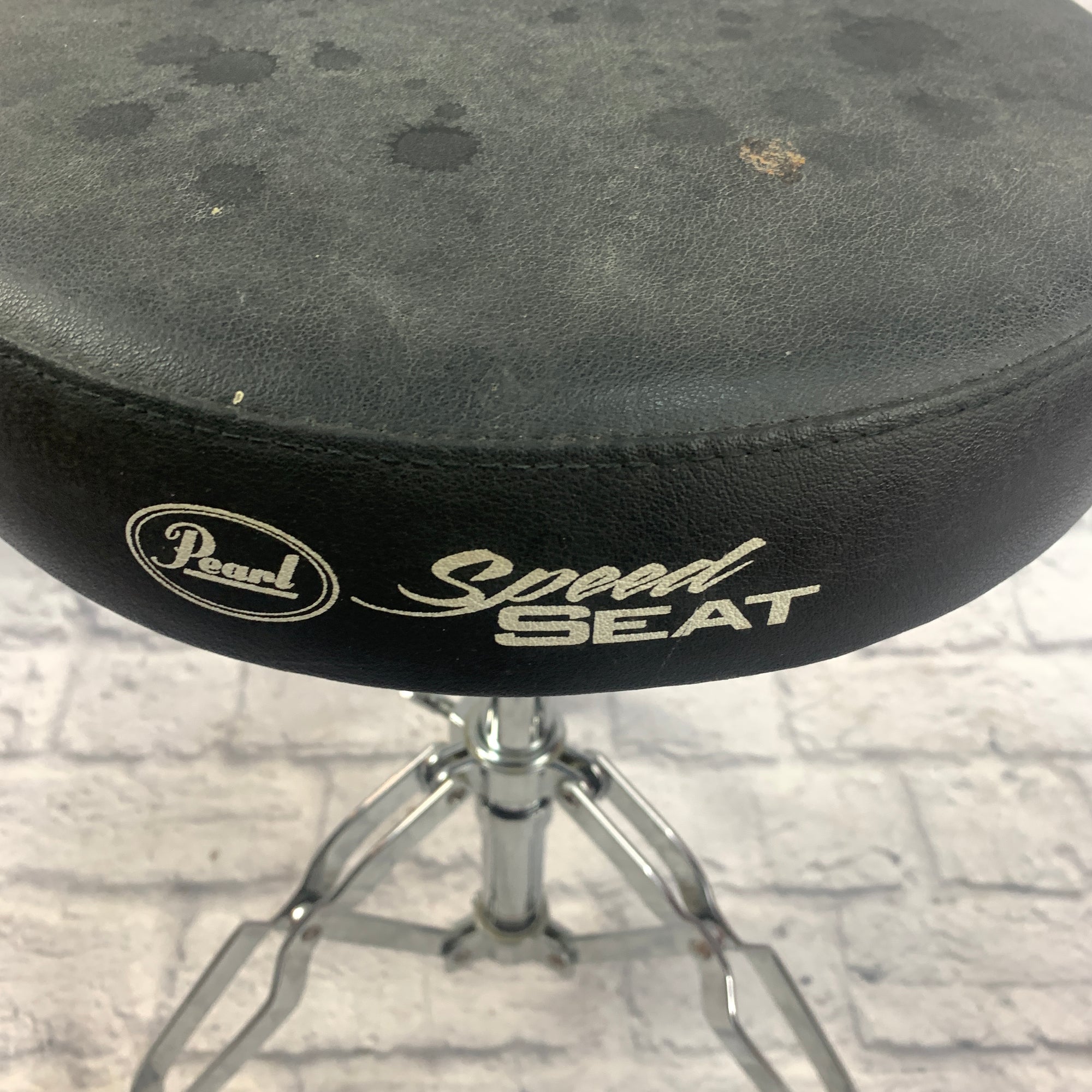 Pearl Drum Throne