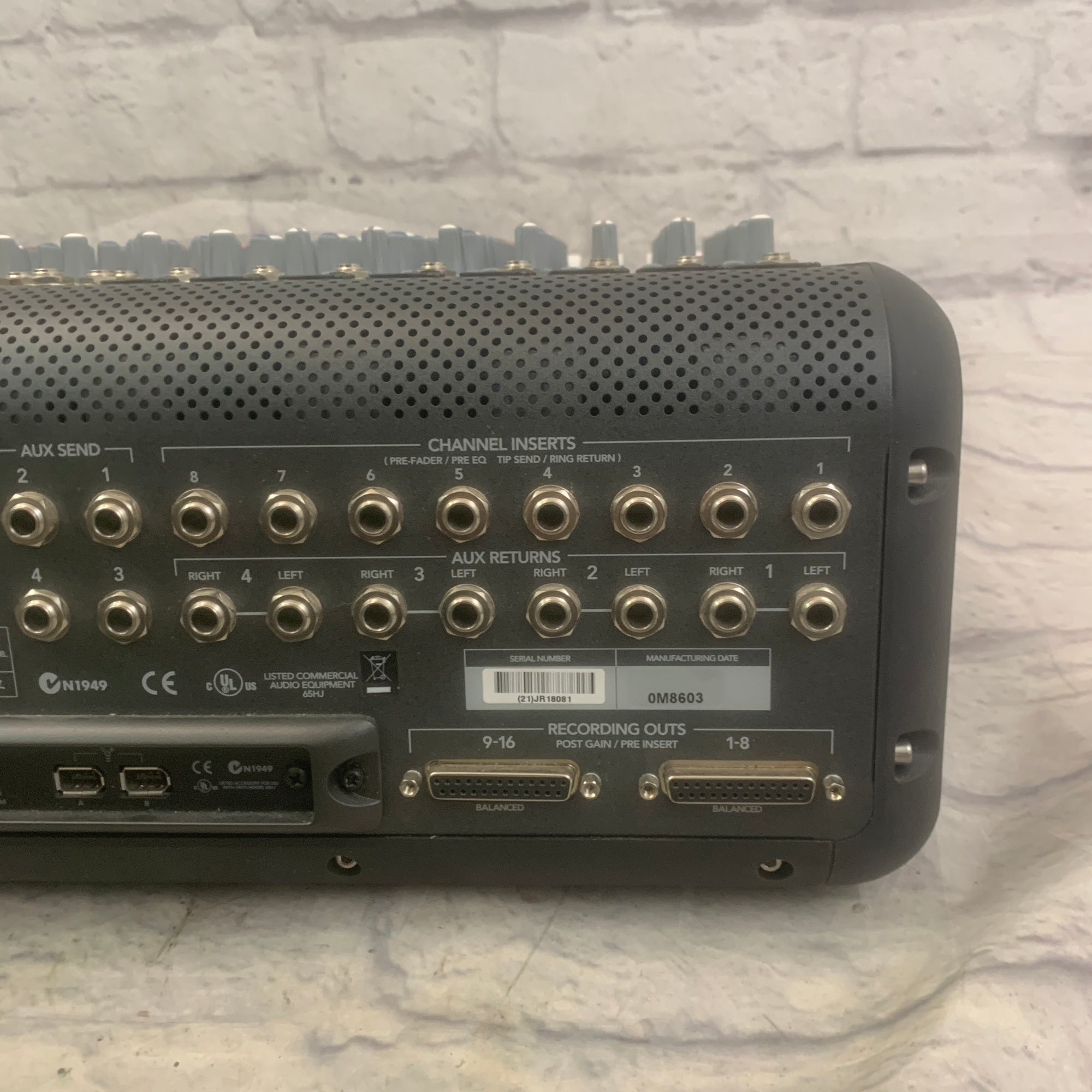 Mackie Onyx 1620 Mixer - Evolution Music