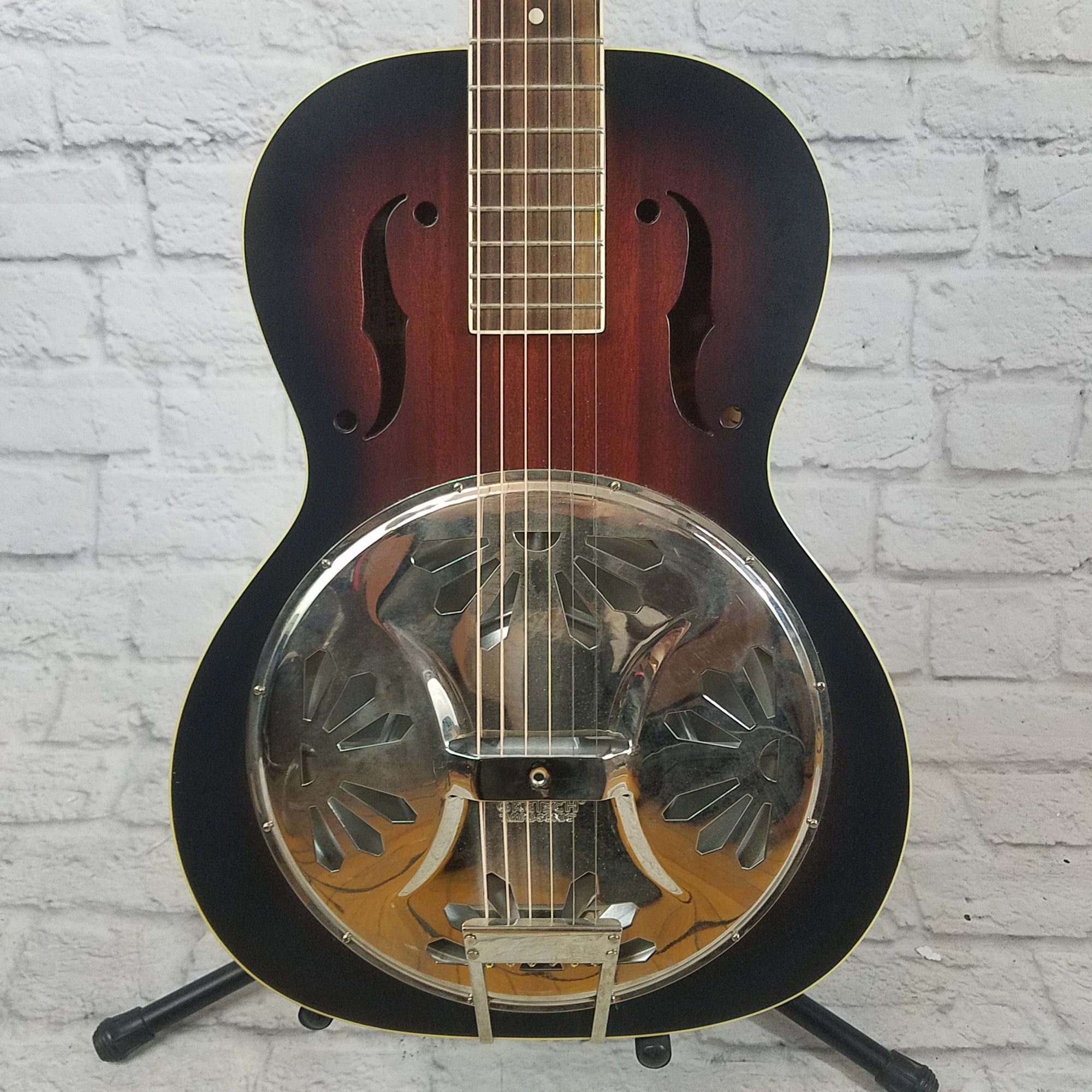 Gretsch G9220 Bobtail Round-Neck - Mahogany Body Spider Cone Resonator - 2-Color Sunburst w/ Case