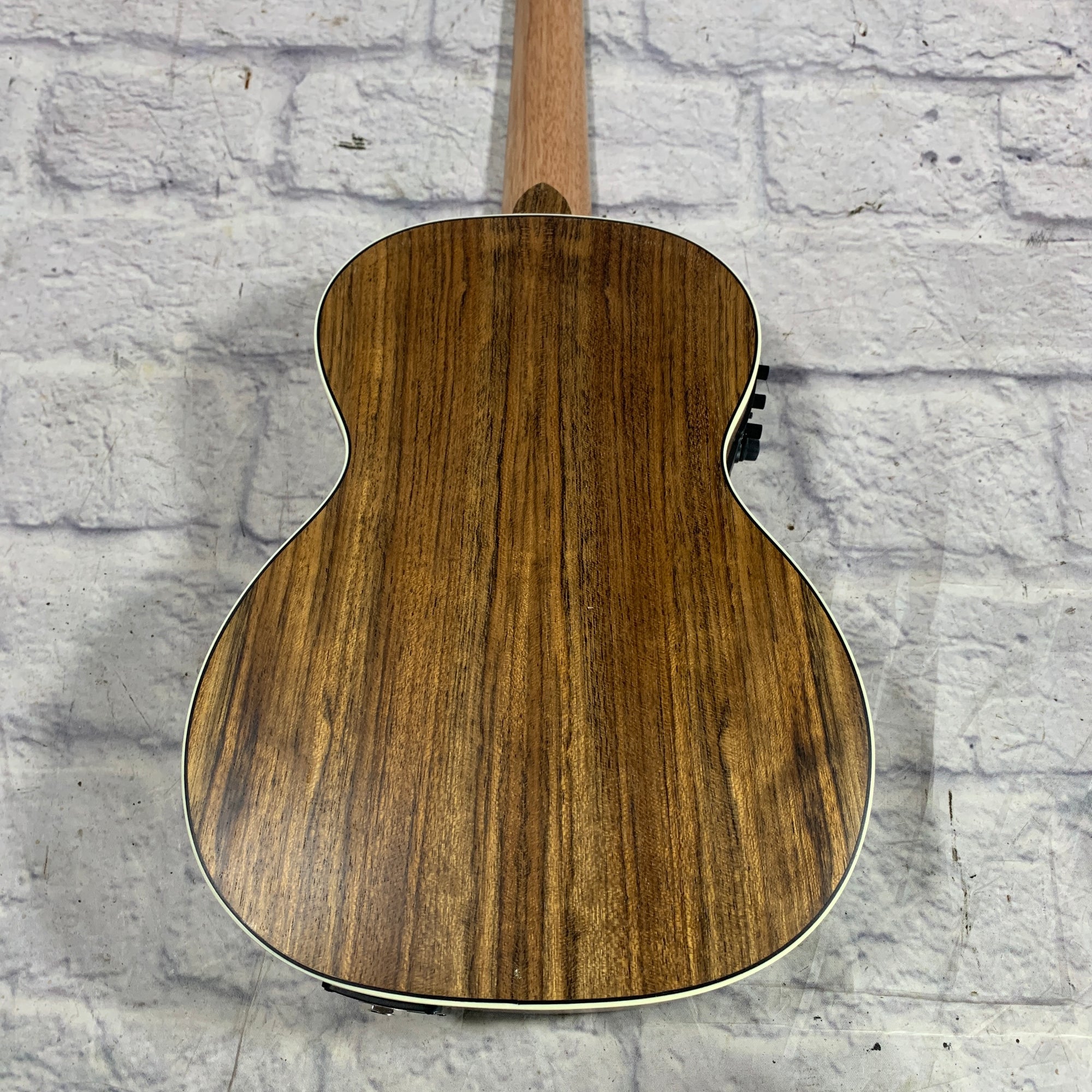 Fender California Coast Rincon Tenor Ukulele