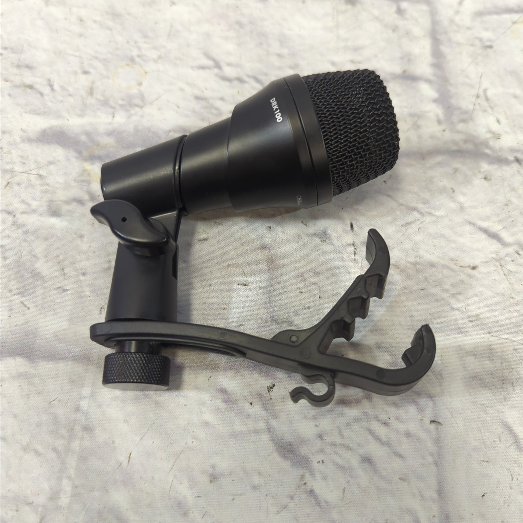 Digital Reference DRK100 Bass / Kick Drum Microphone w/ Clamp