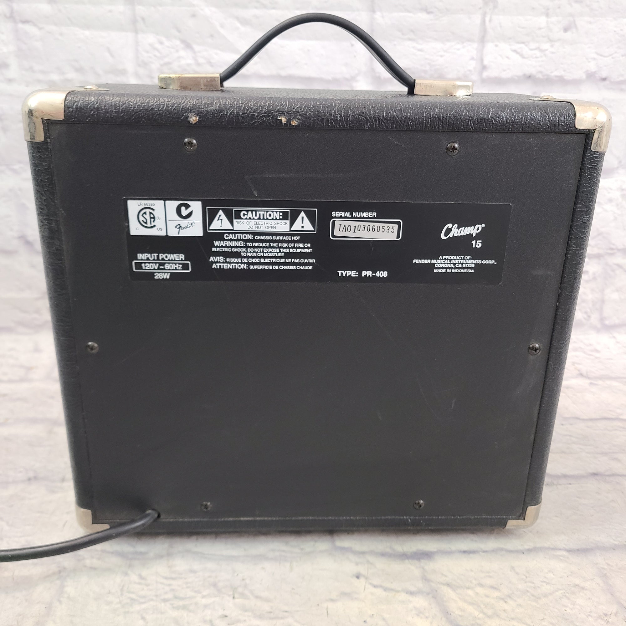 Squier Cha,mp 15 Electric Guitar Guitar Combo Amp