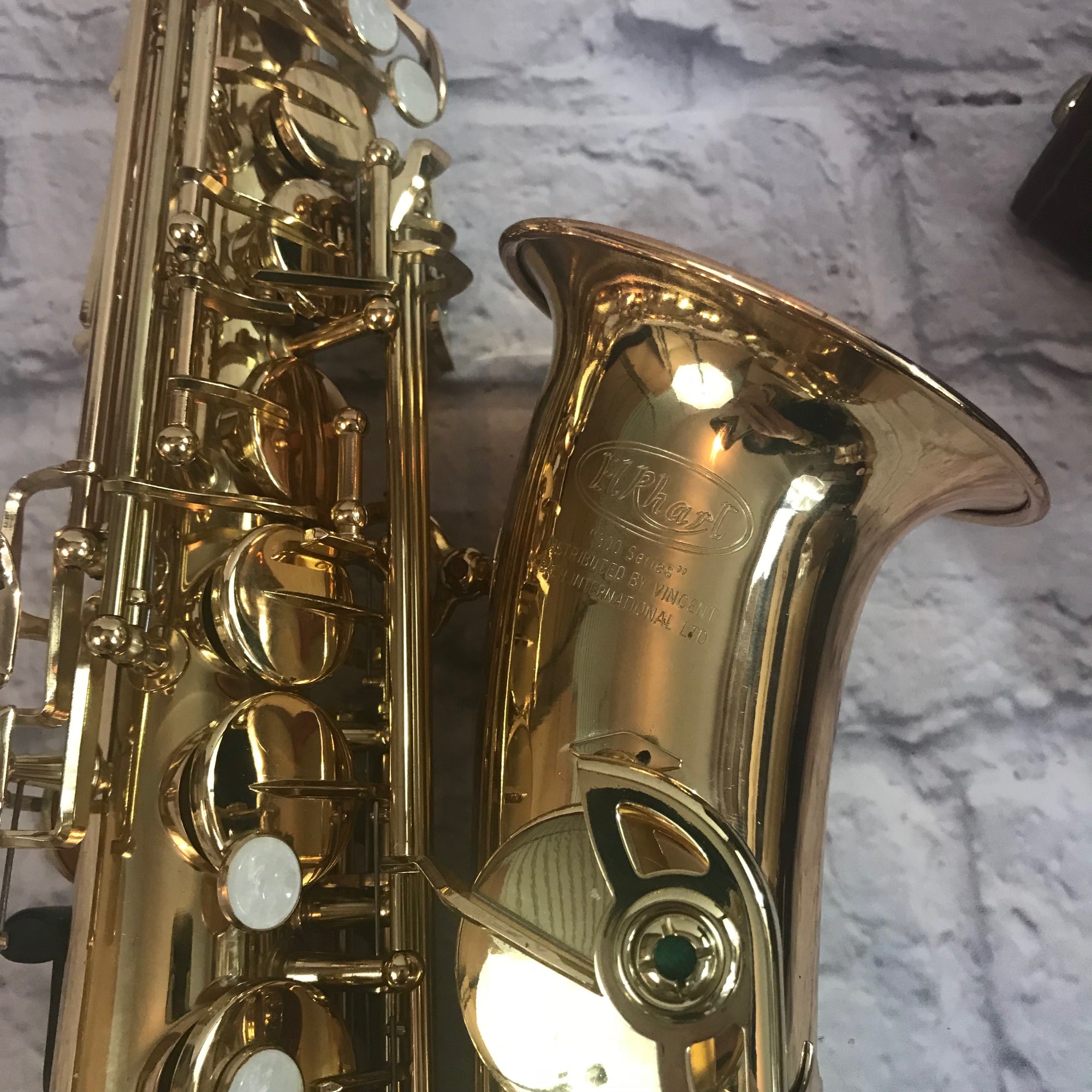 El Rharl 300 Series Saxophone