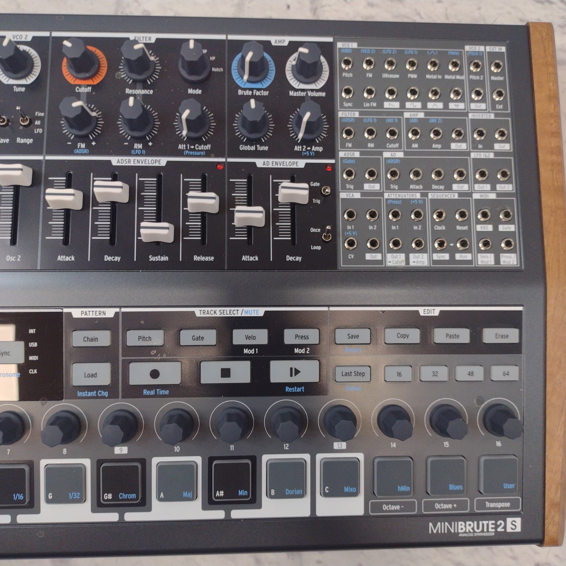 Arturia Mini Brute 2S
