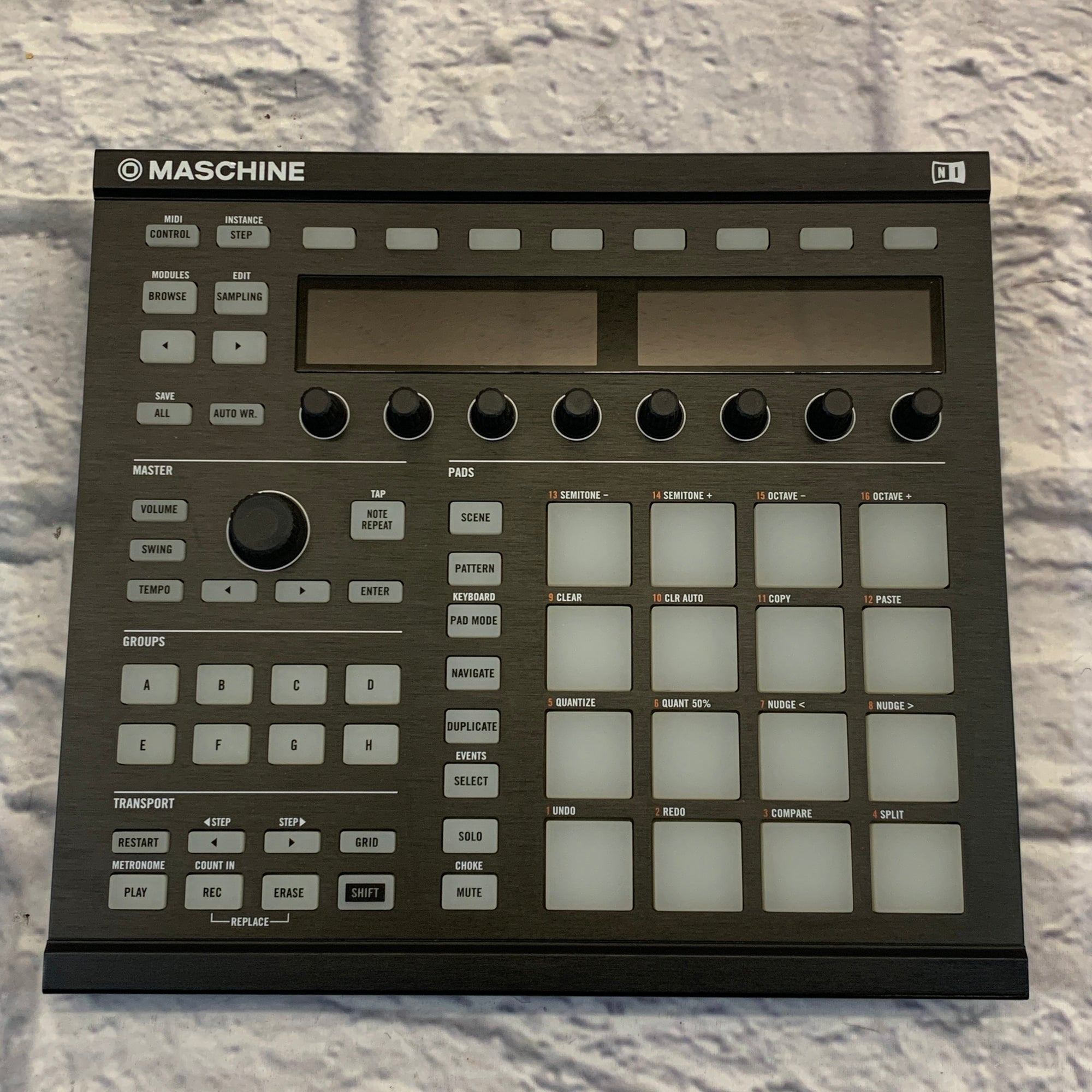 Native Instruments Maschine MKII Groove Production Control Surface