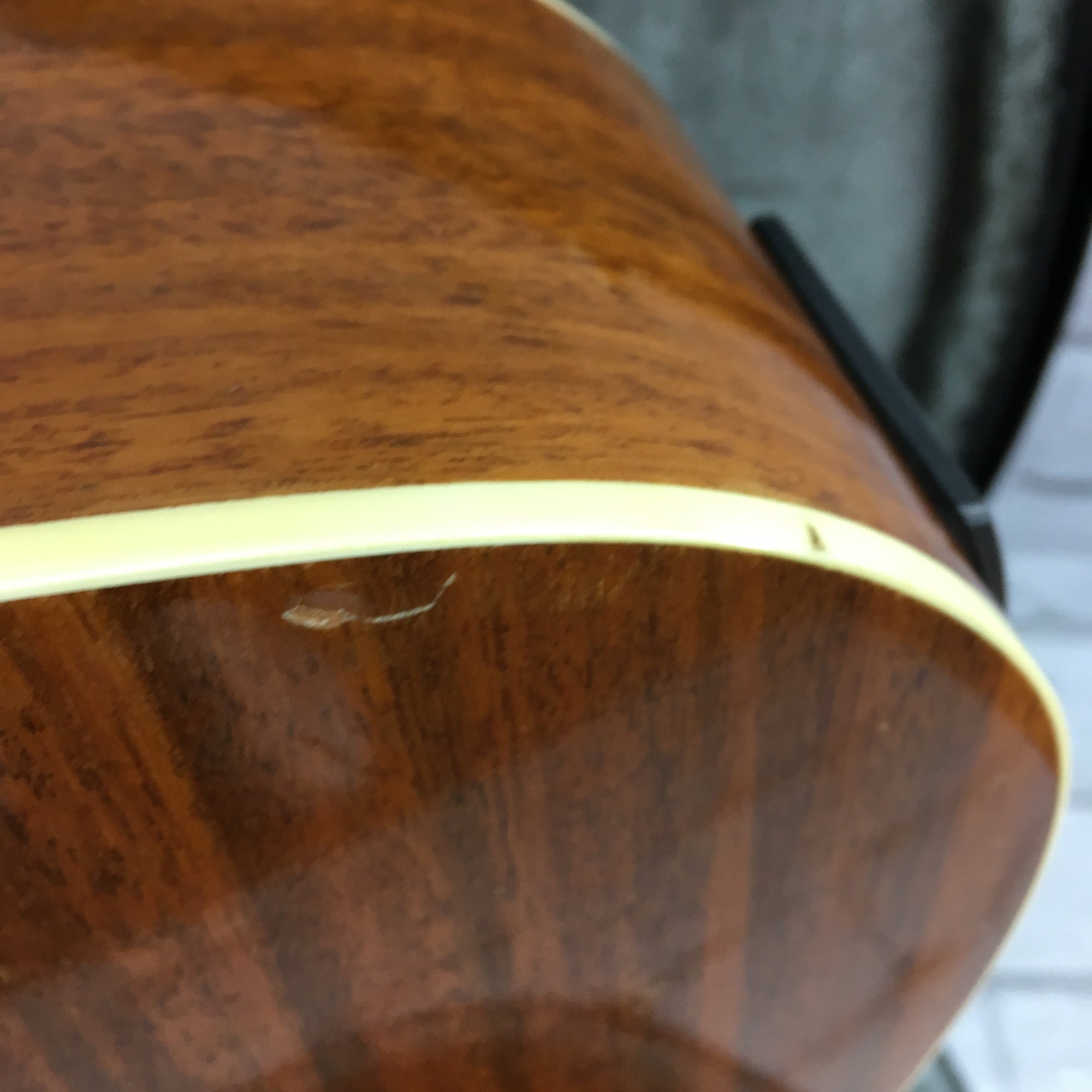Alvarez 5064 Japanese Acoustic w/ case and electronics