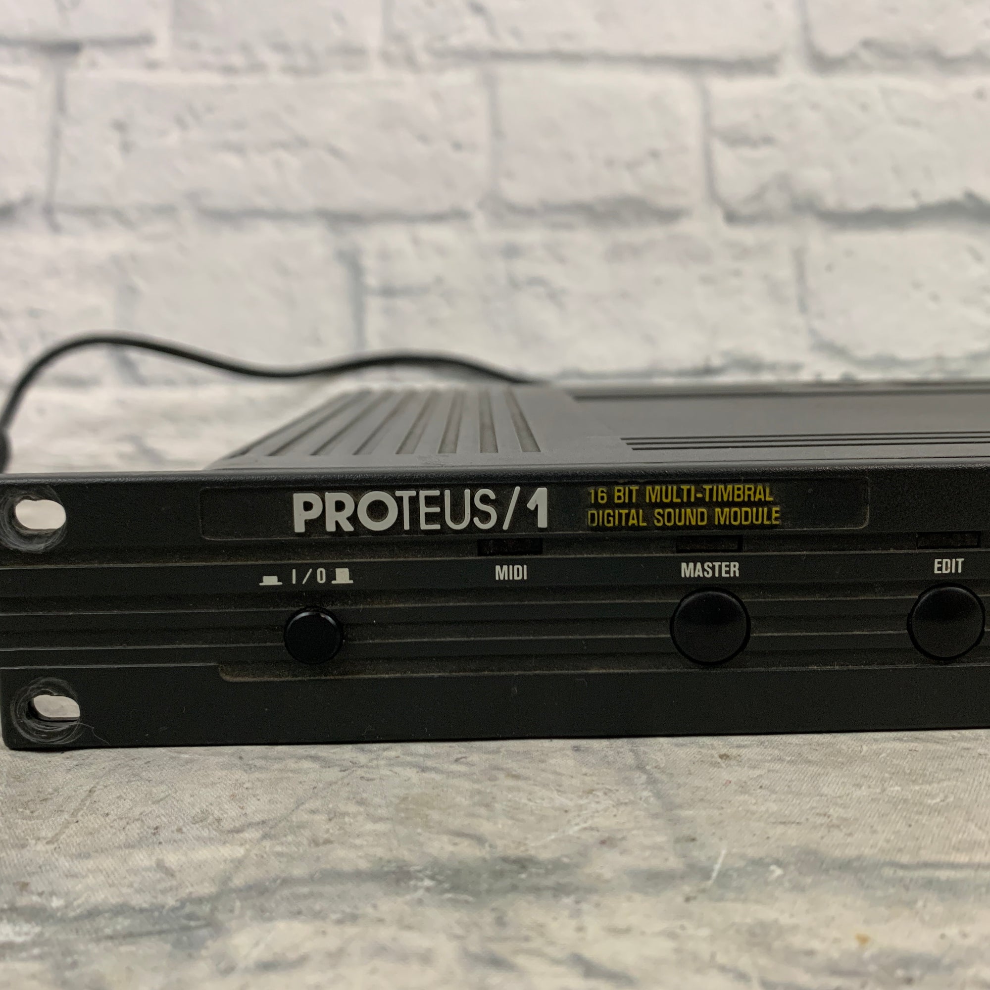 E-Mu Proteus 1 One Rackmount Synth 16-Bit Multi-Timbral Digital 1989