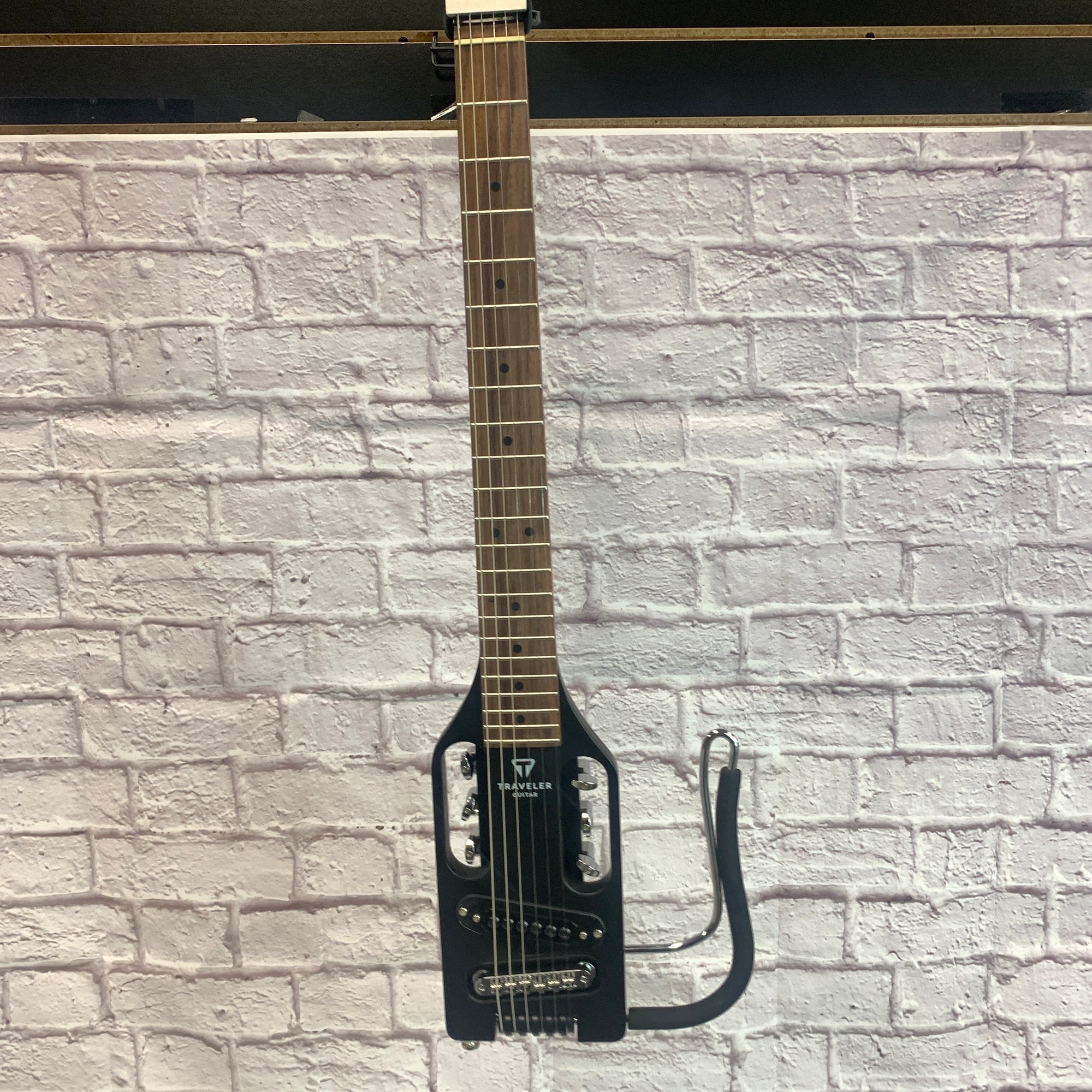 Traveler Ultralight Black Electric Guitar