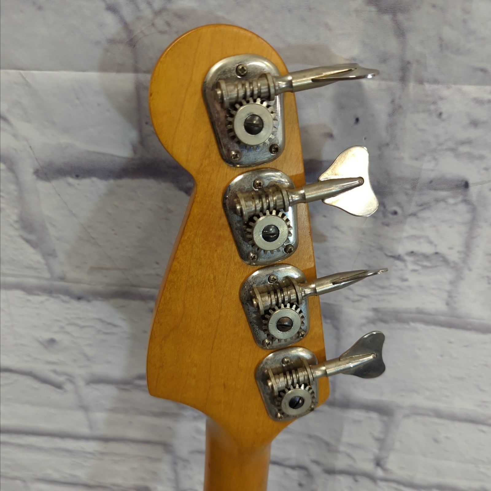 Vintage Fender Musicmaster 4 String Bass Guitar Natural Refin