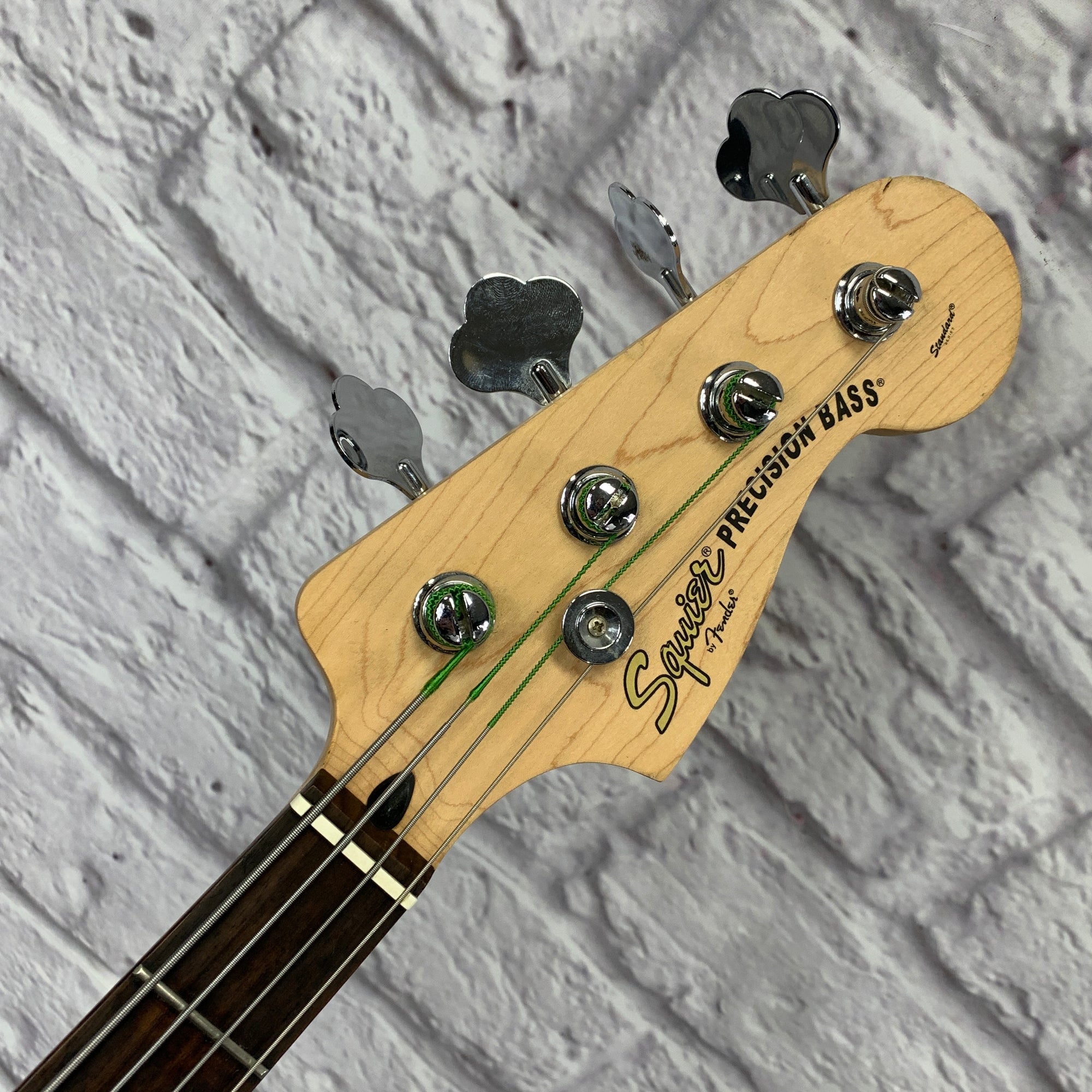 Squier Standard Precision Bass Black - Evolution Music