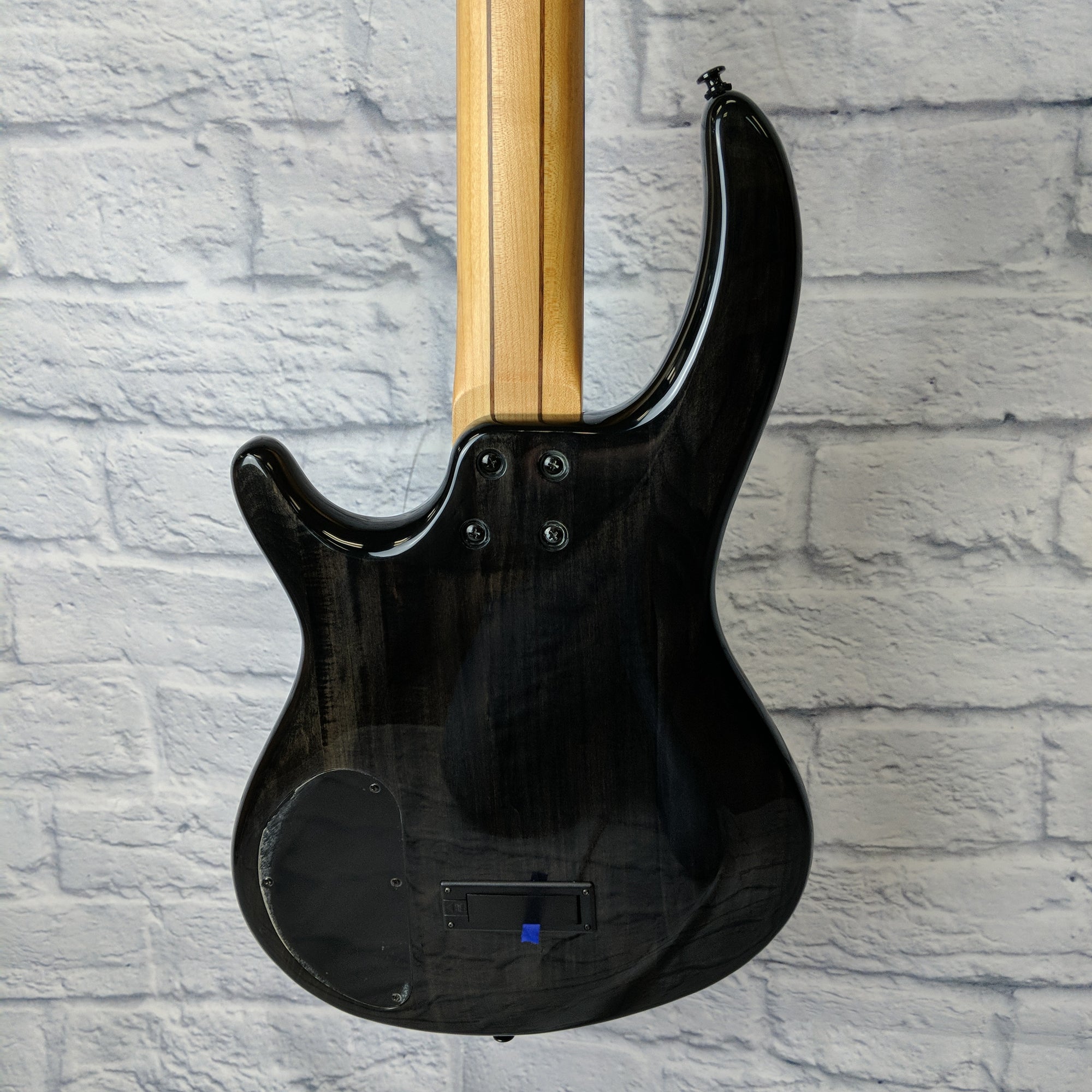 Dean Edge 5-String Fretless Bass w/gig bag E020508