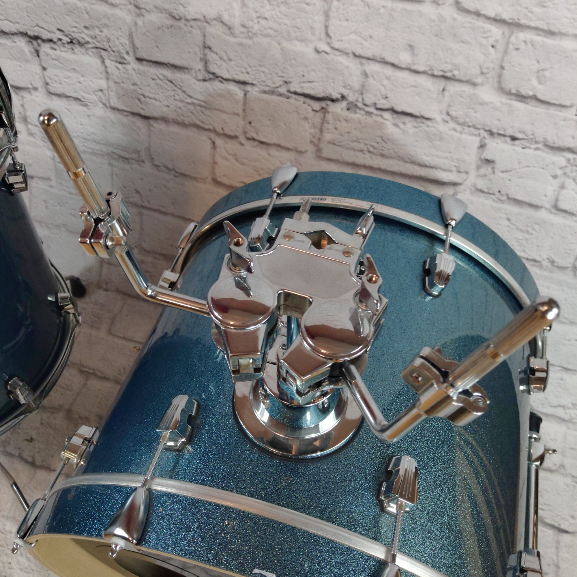Ludwig Element Pelham Blue Sparkle 5 Piece Drum Kit