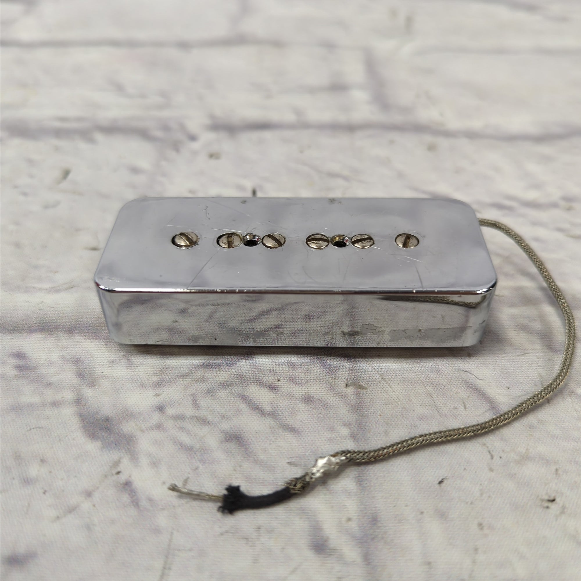 Unknown 8.08k Silver P90 Guitar Pickup