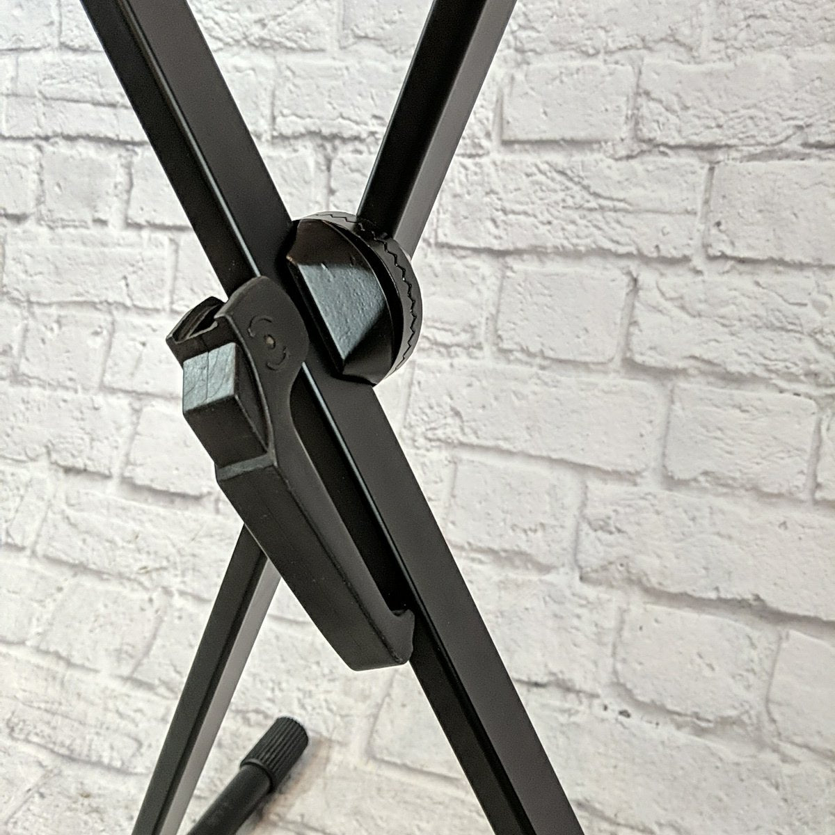 SLM St Louis Music SSH824B Quick Release X Keyboard Stand
