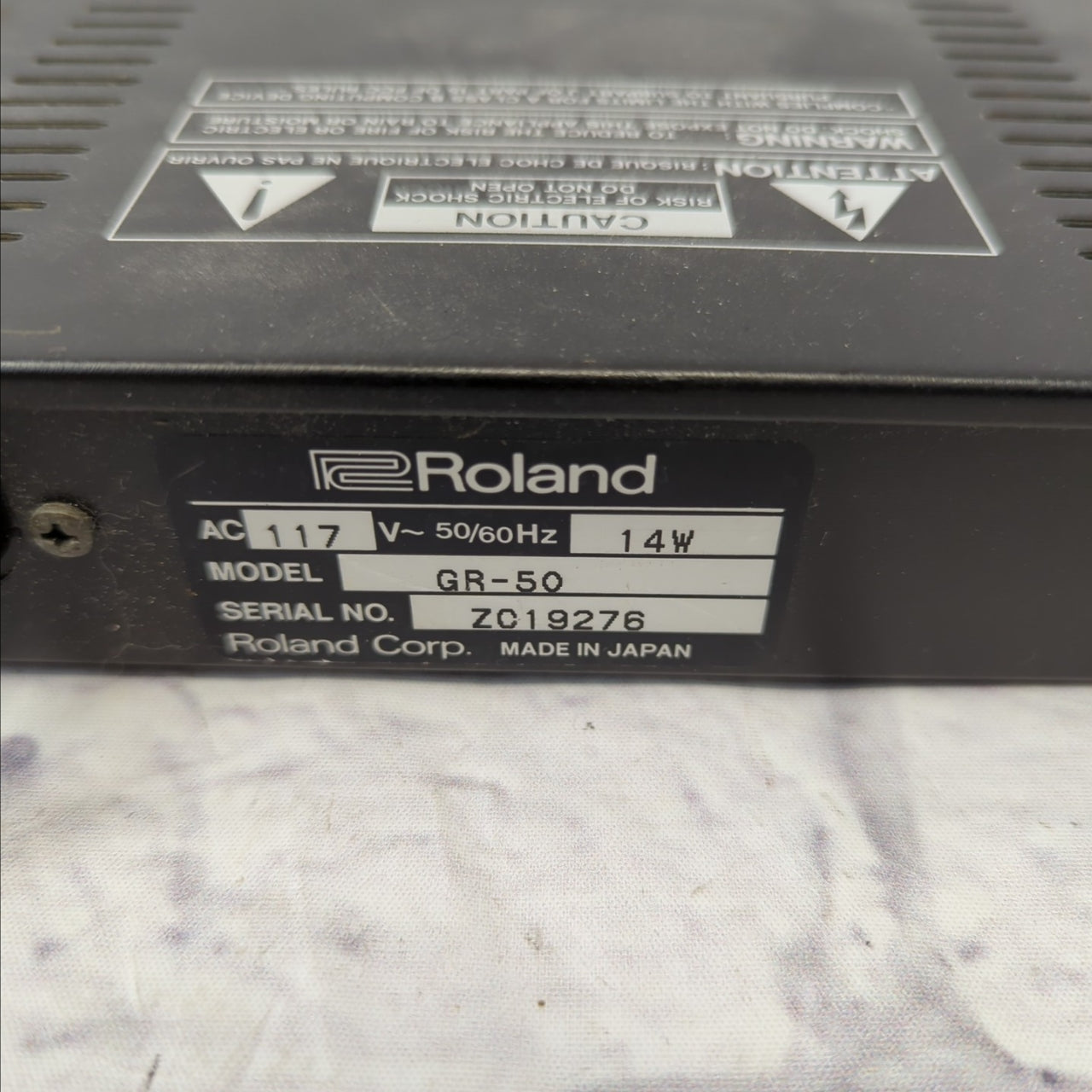 Roland GR 50 Guitar Synthesizer Multi Effects - Evolution Music