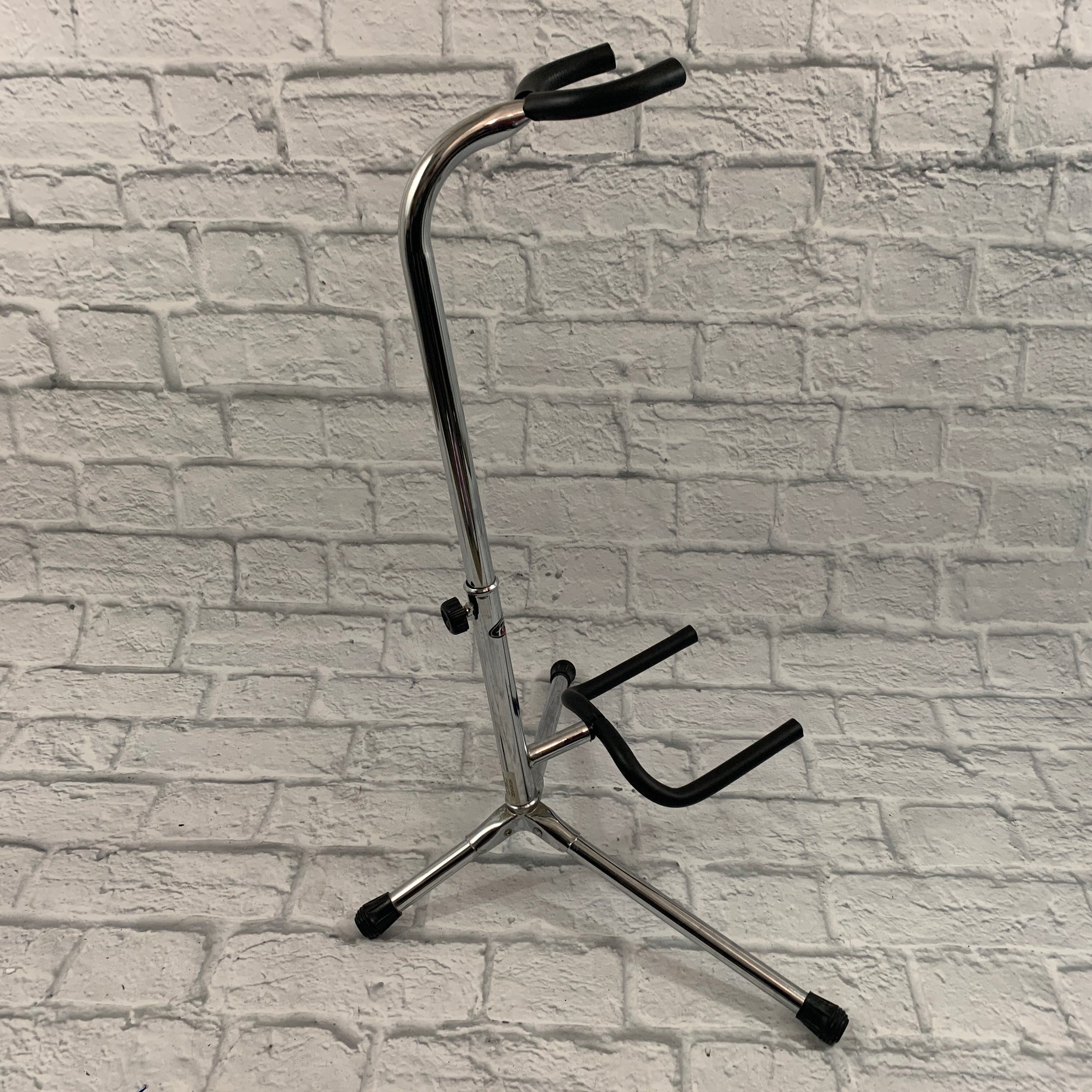 Proline Guitar Stand - Chrome