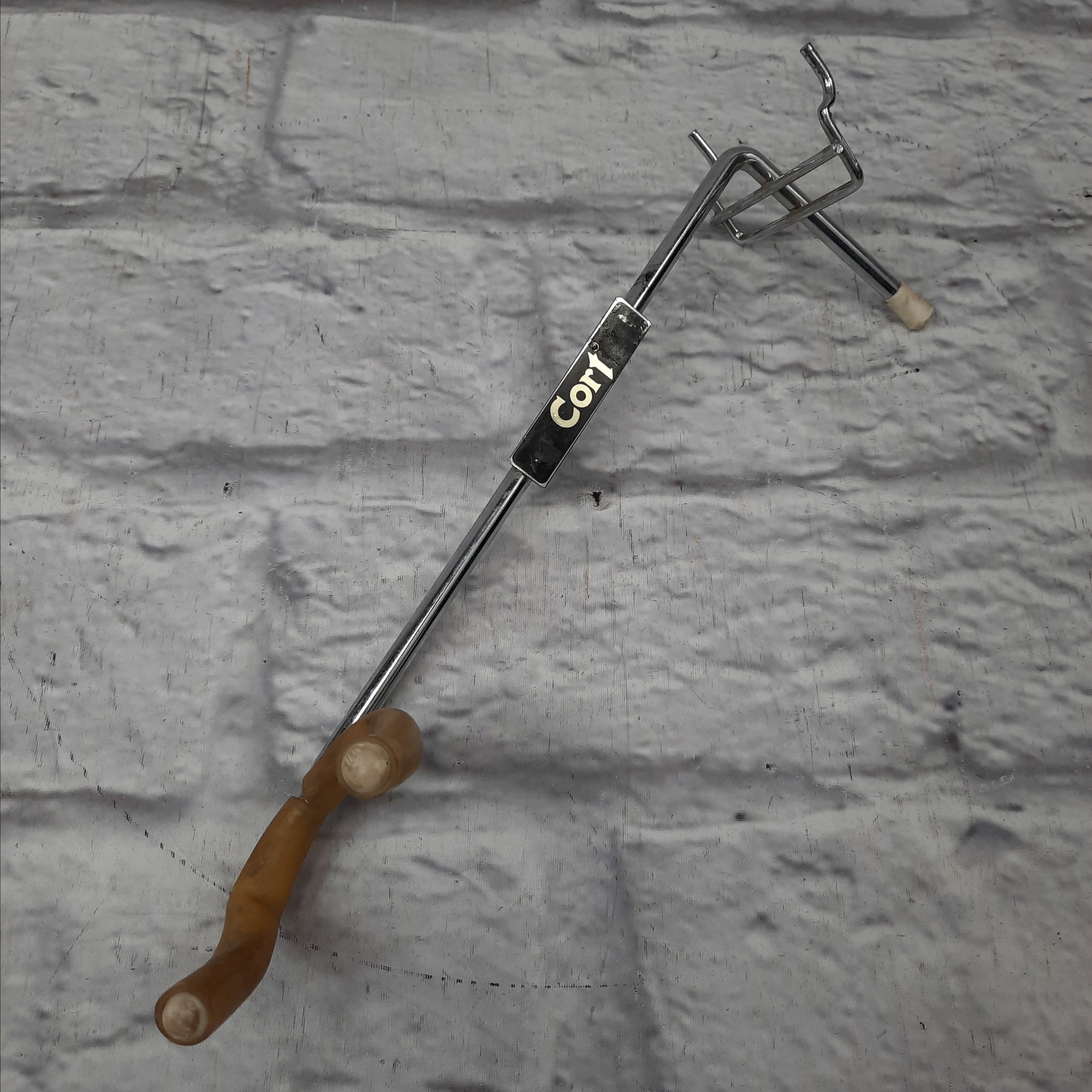 Cort Right Facing Pegboard or Slatwall Guitar Hanger (8 Pack) #3