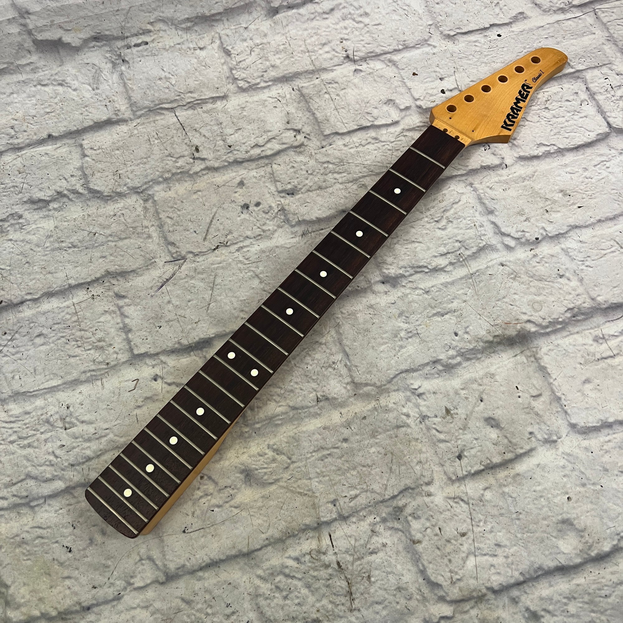 Kramer Classic I Neck