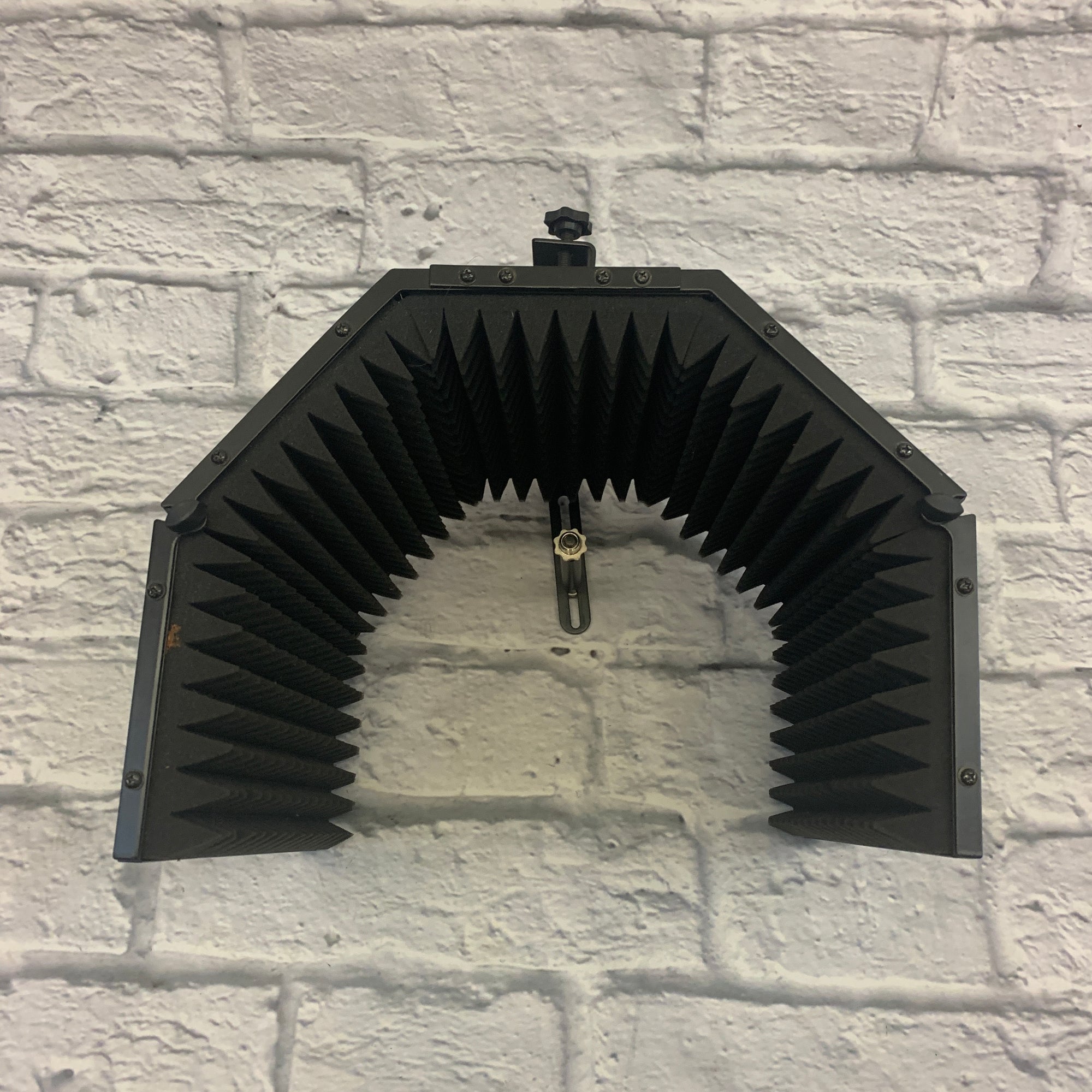 Griffin Microphone Isolation Shield
