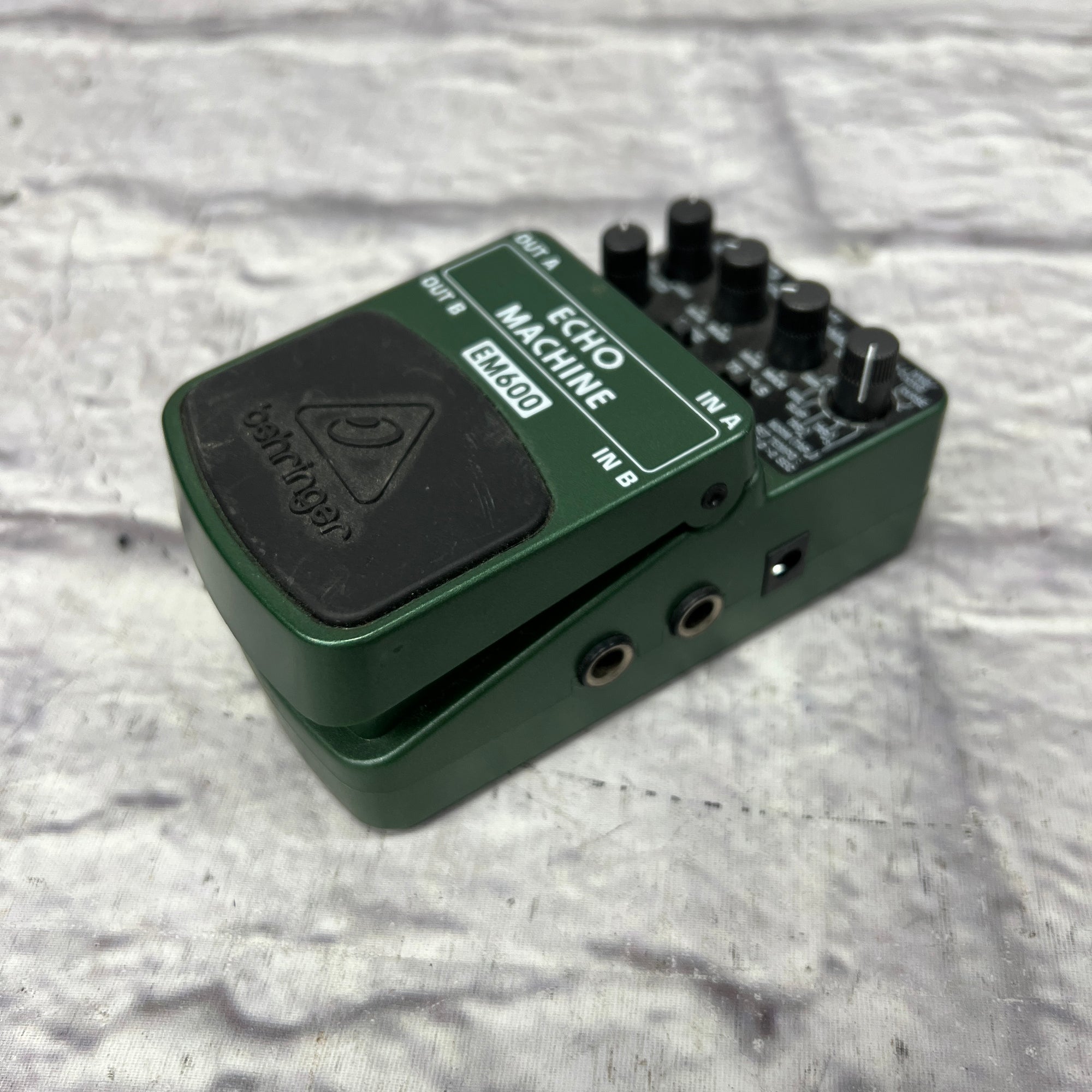 Behringer Echo Machine Delay Pedal