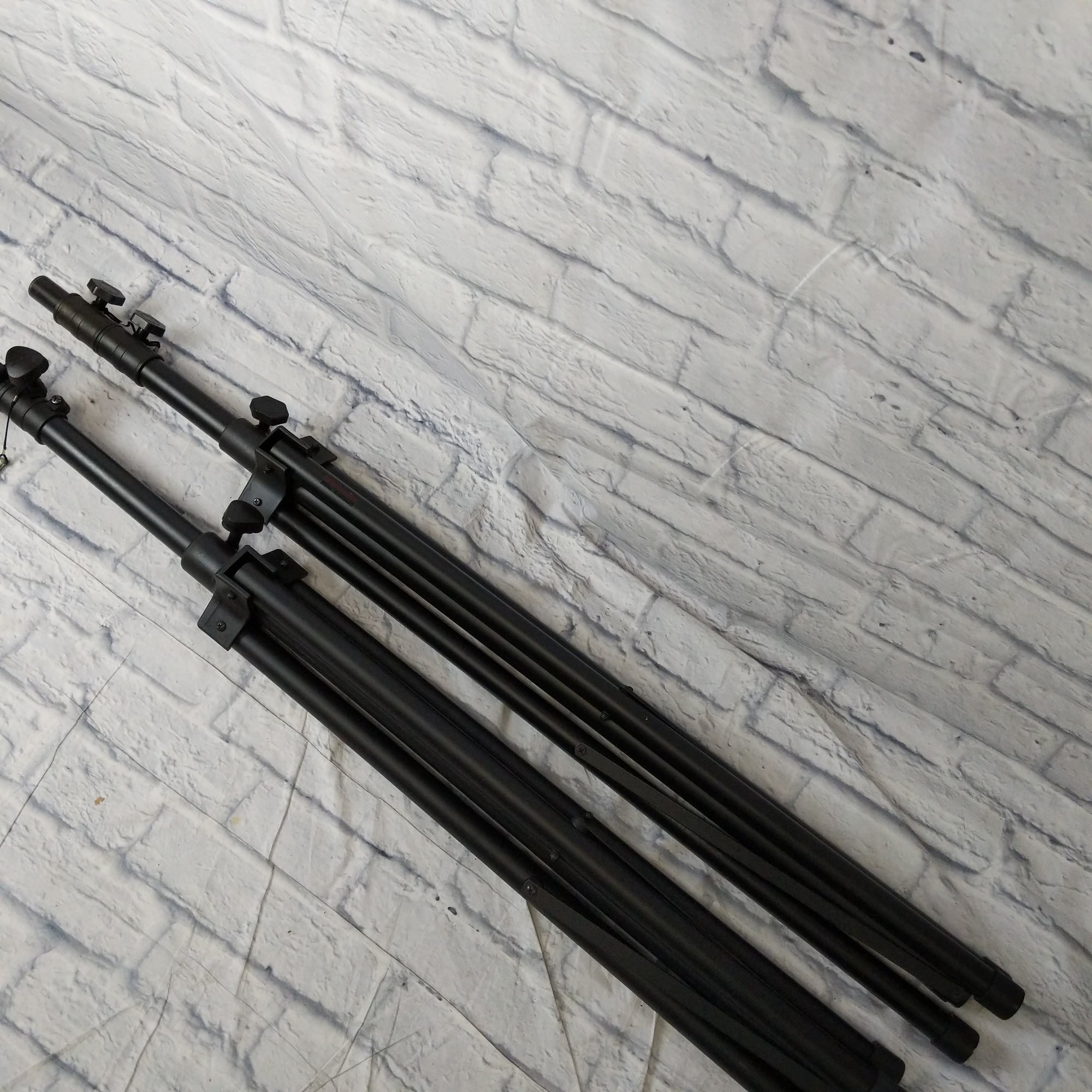 Musicians Gear Speaker Pole Stands with Gator 58" Dual Compartment Speaker Stand Bag