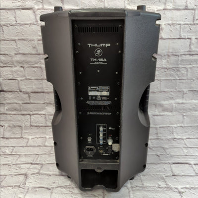 Mackie TH-15A Thump Powered Speaker