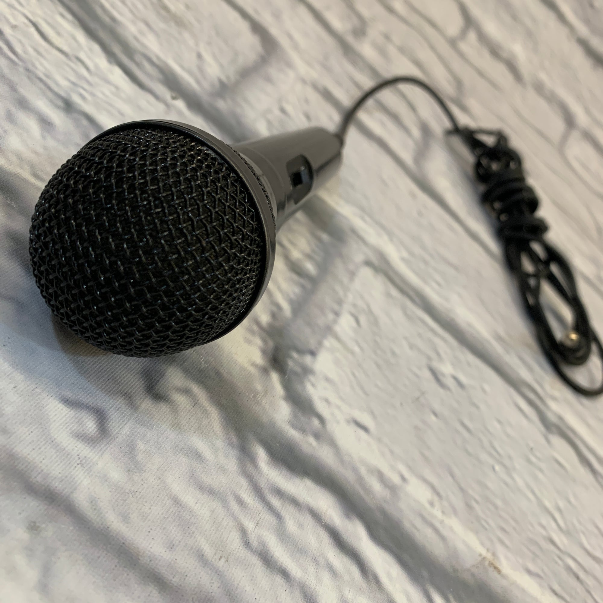 Wired Handheld Dynamic Microphone