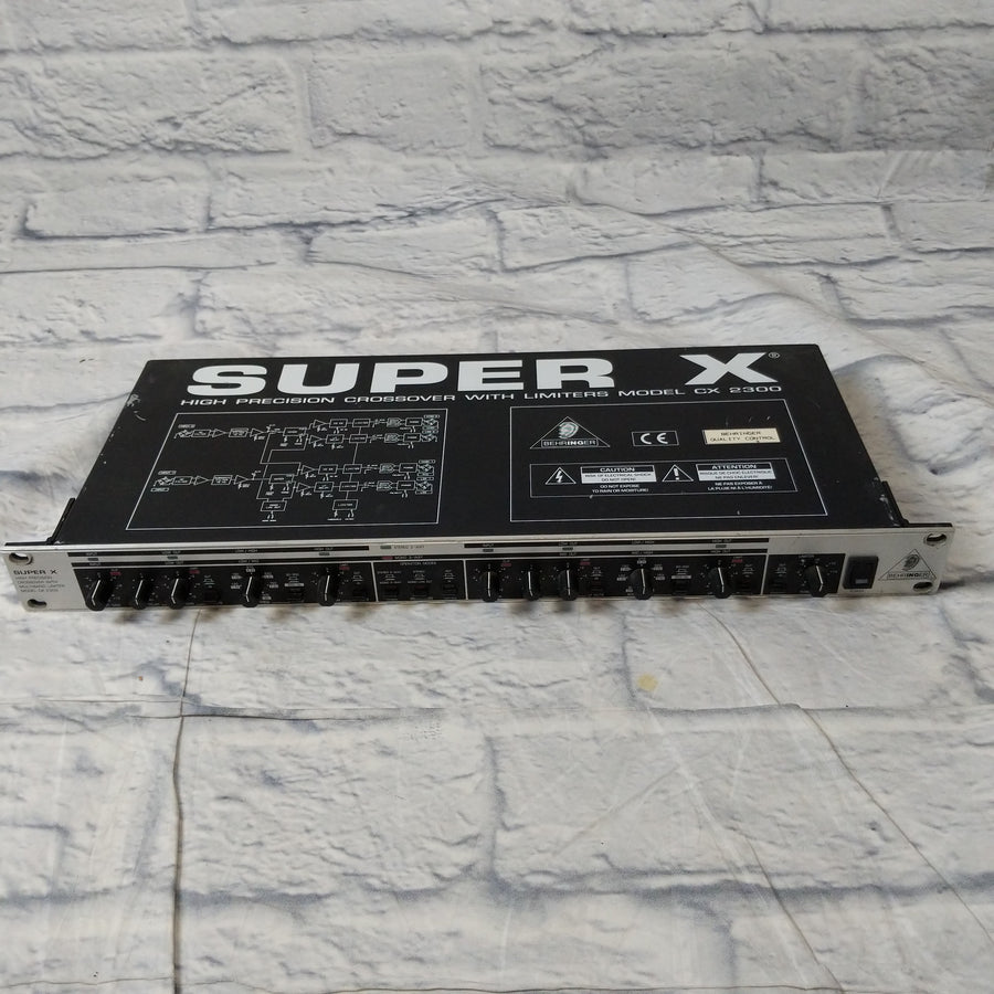 Behringer Super X Rack Unit