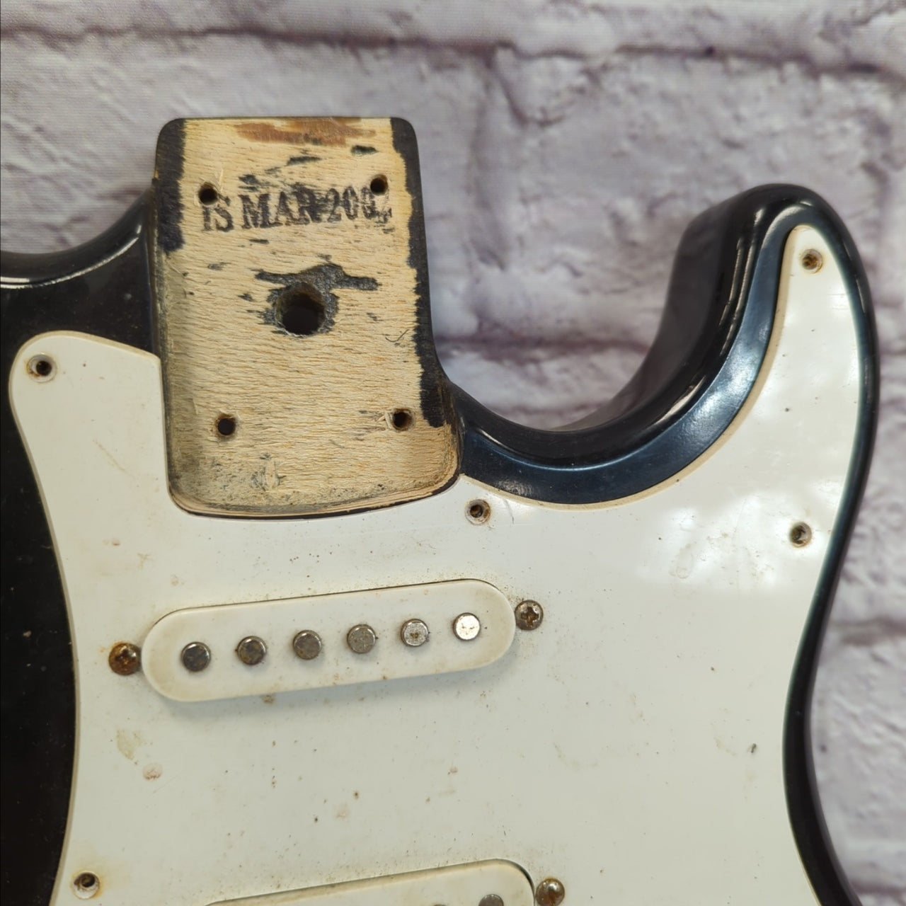 Squier Mini Stratocaster for Parts or Repair Electric Guitar AS IS