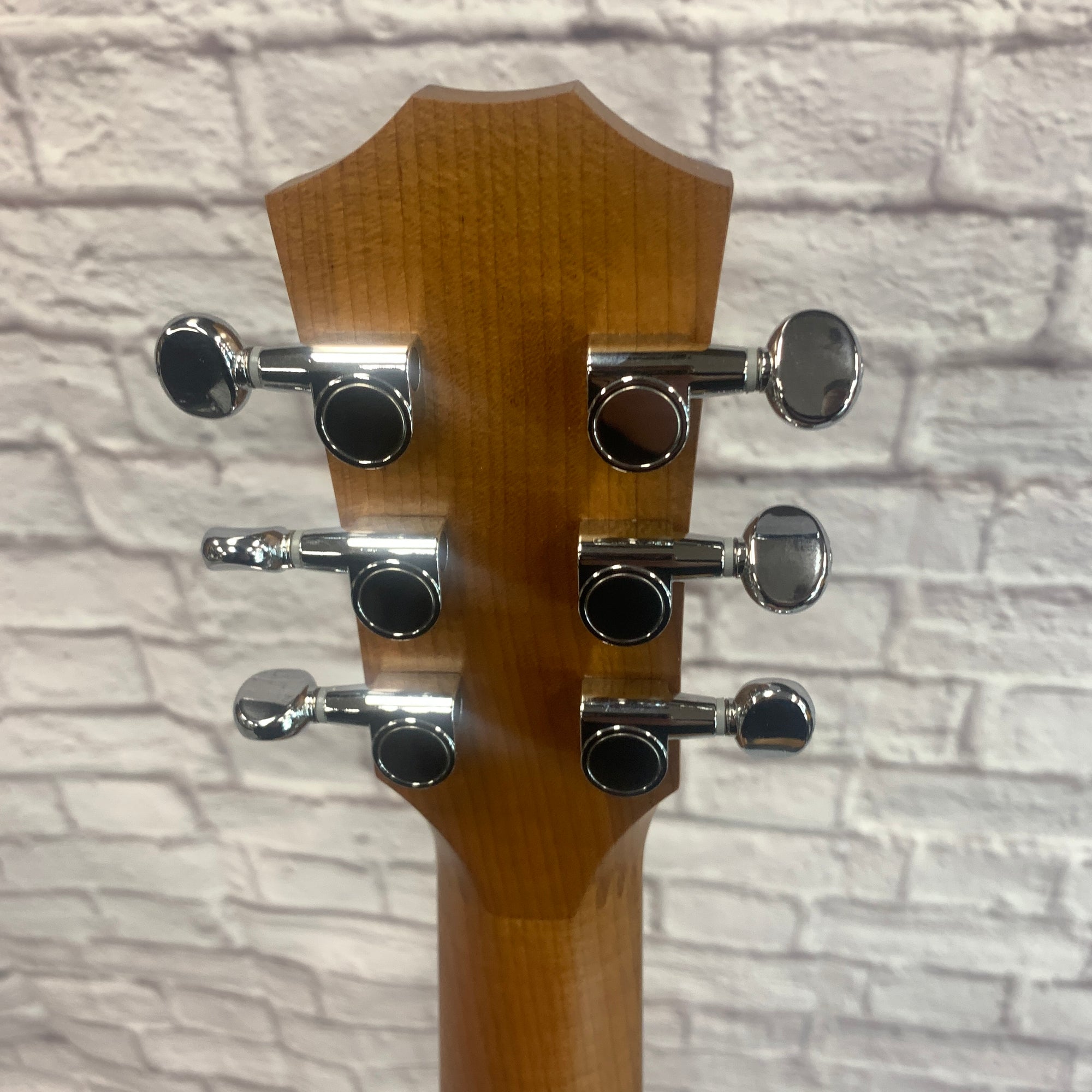 Taylor BTe- Koa Baby Taylor Acoustic Guitar