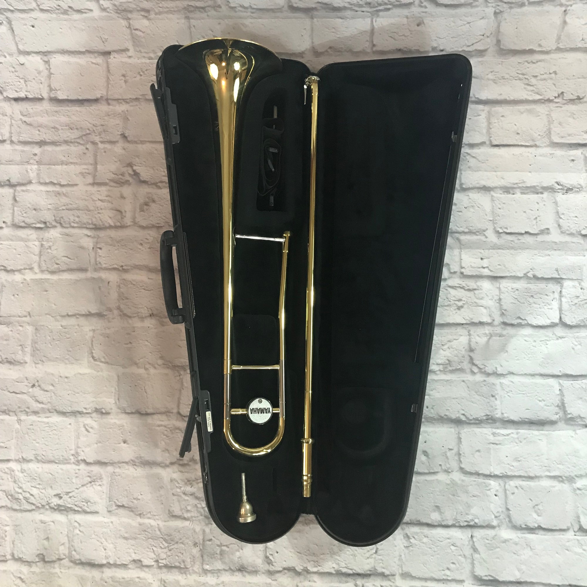Yamaha YSL200AD Student Trombone Outfit w Case and Mouthpiece