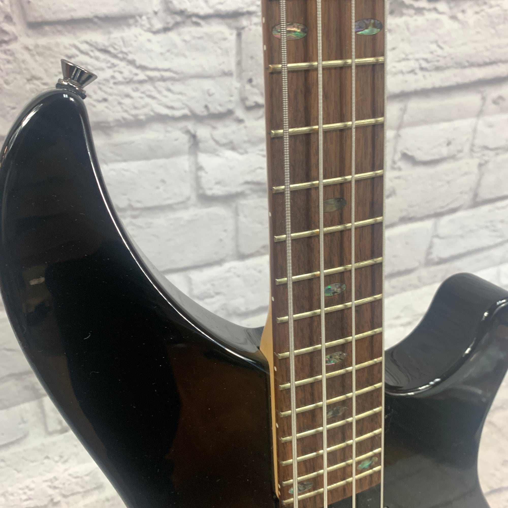 Mitchell MB200BK 4 String Bass