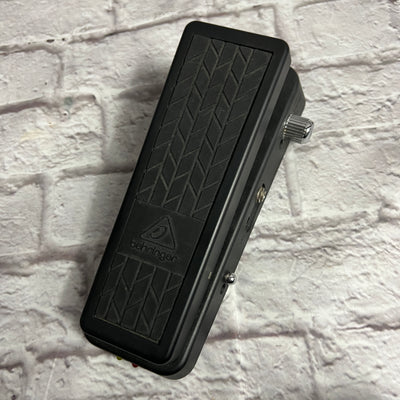 Behringer  HB01 Hellbabe Ultimate Wah  Pedal