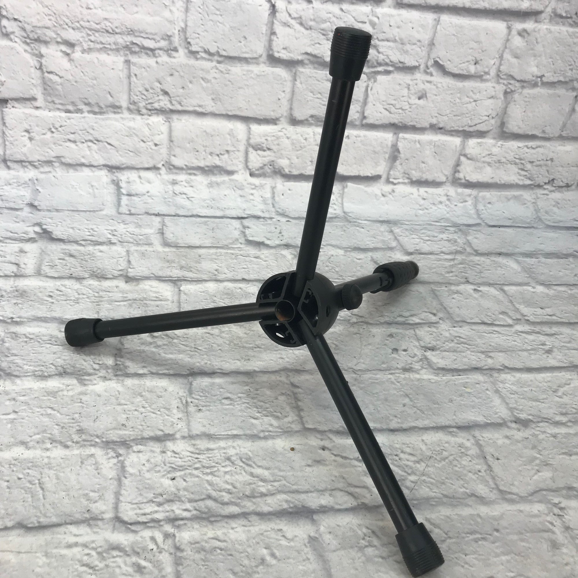 Quick Lok Short Tripod Microphone Straight Stand