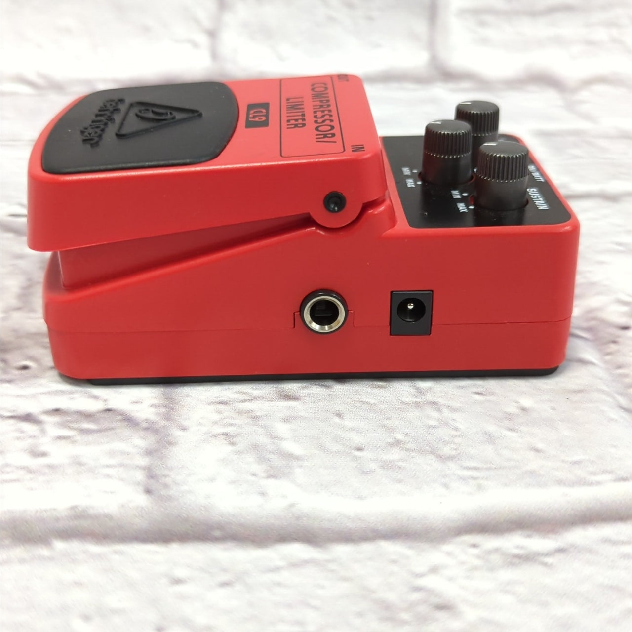 Behringer CL9 Compressor Limiter Compression Pedal