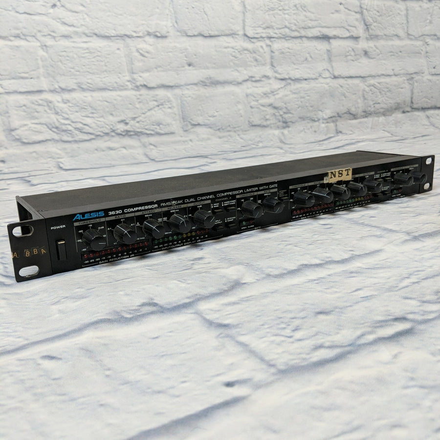 Alesis 3630 Dual-Channel Compressor / Limiter with Gate