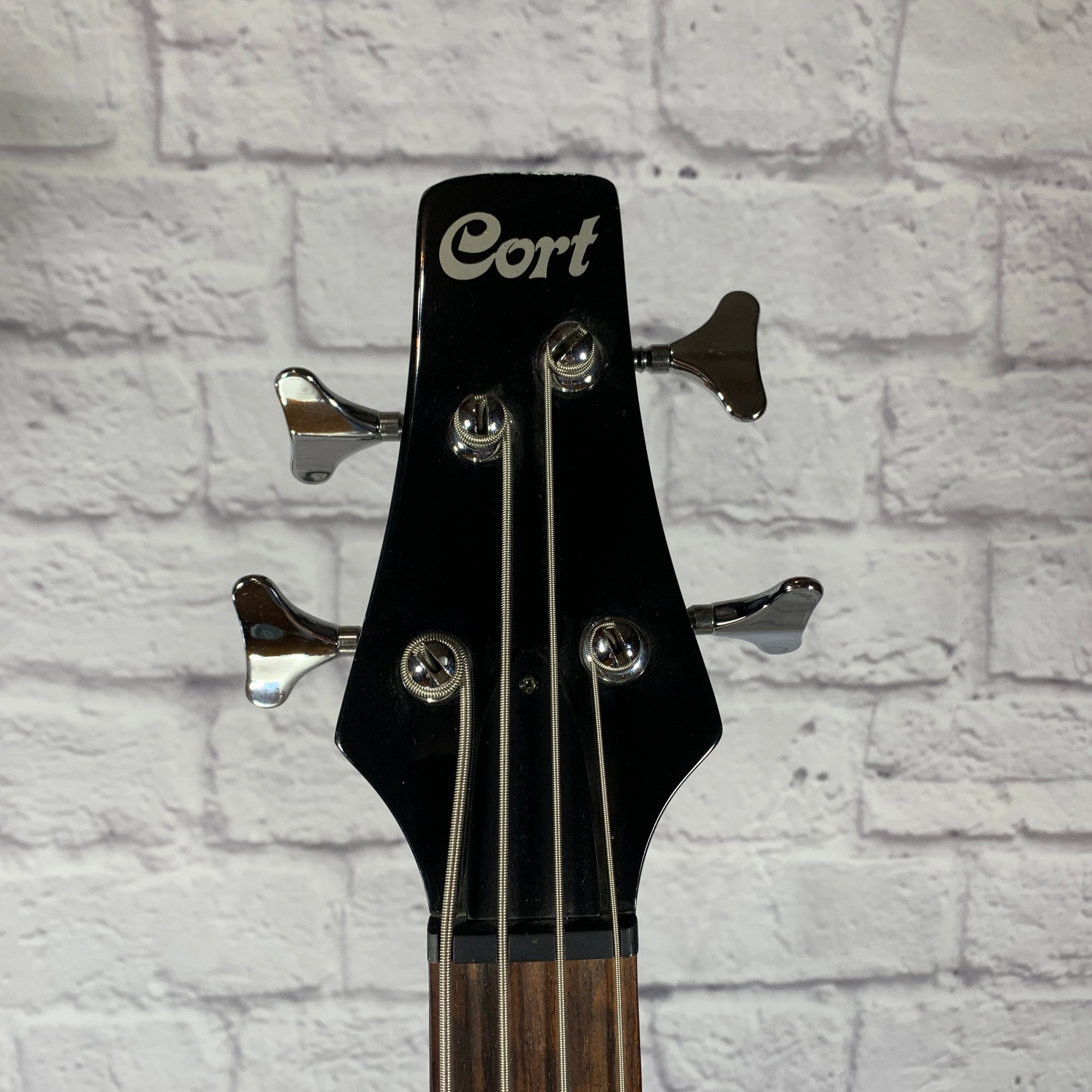 EFVB1 Hofner-Style Electric Bass Guitar