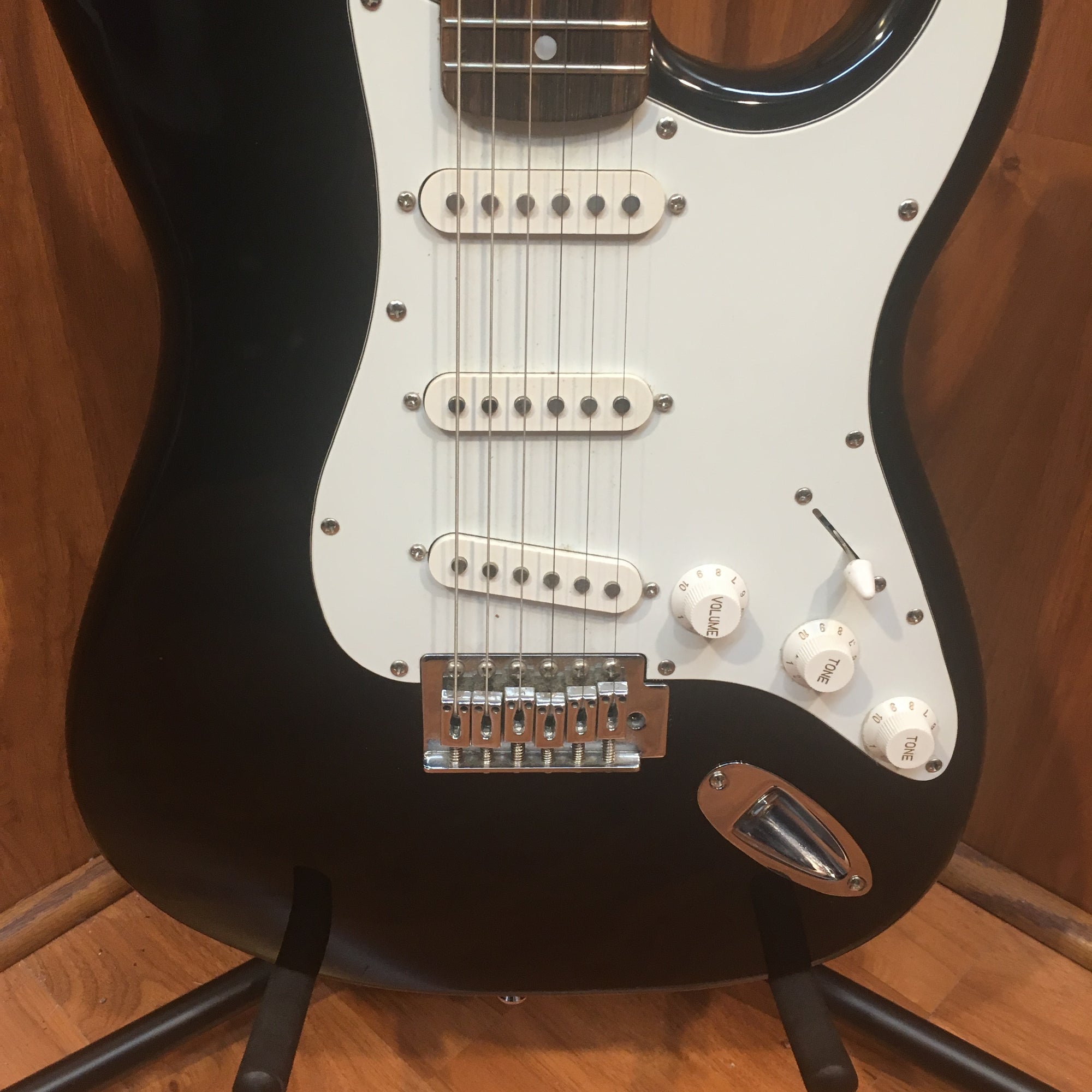 New York Pro Strat Style Electric Guitar
