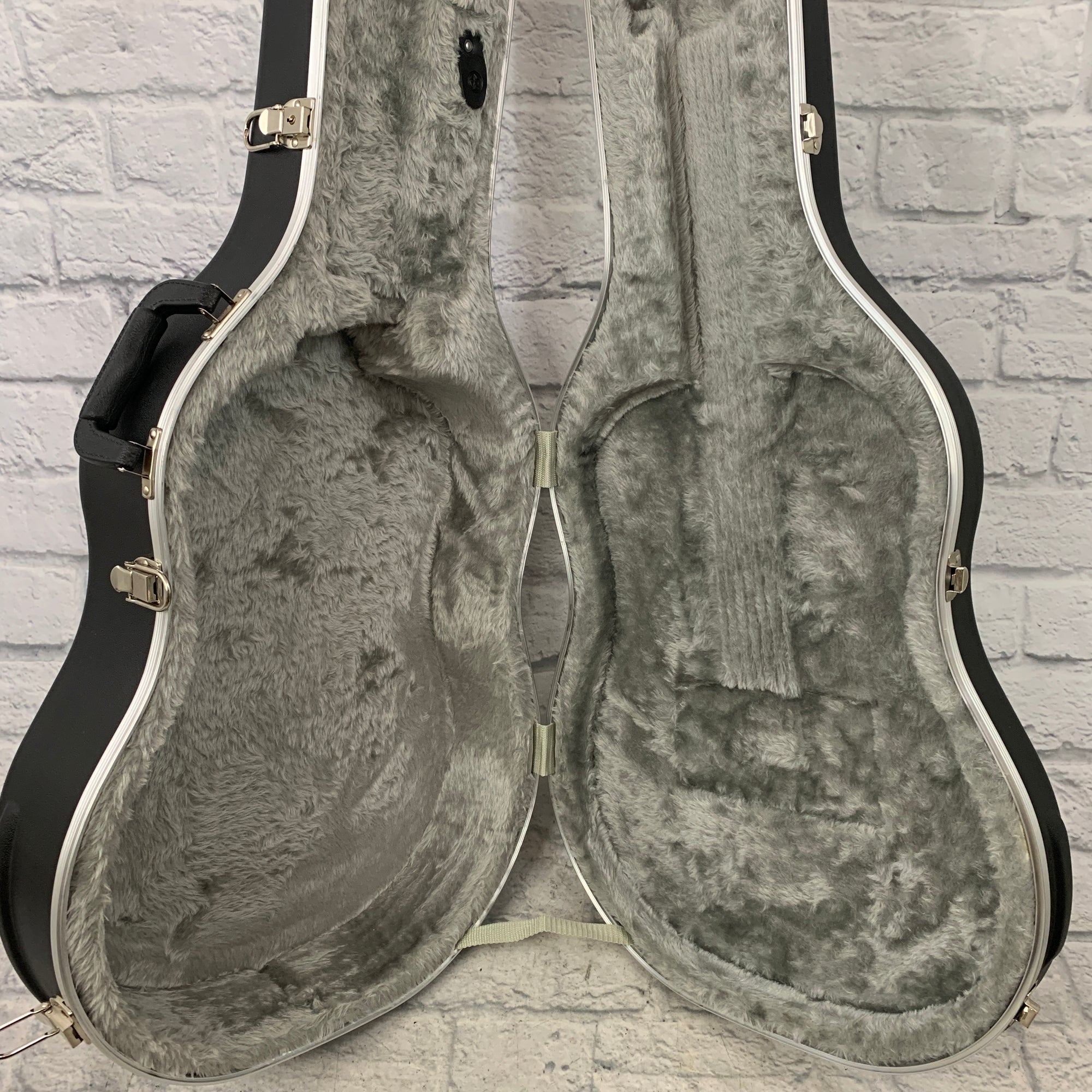 Road Runner Hardshell Dreadnought Acoustic Case