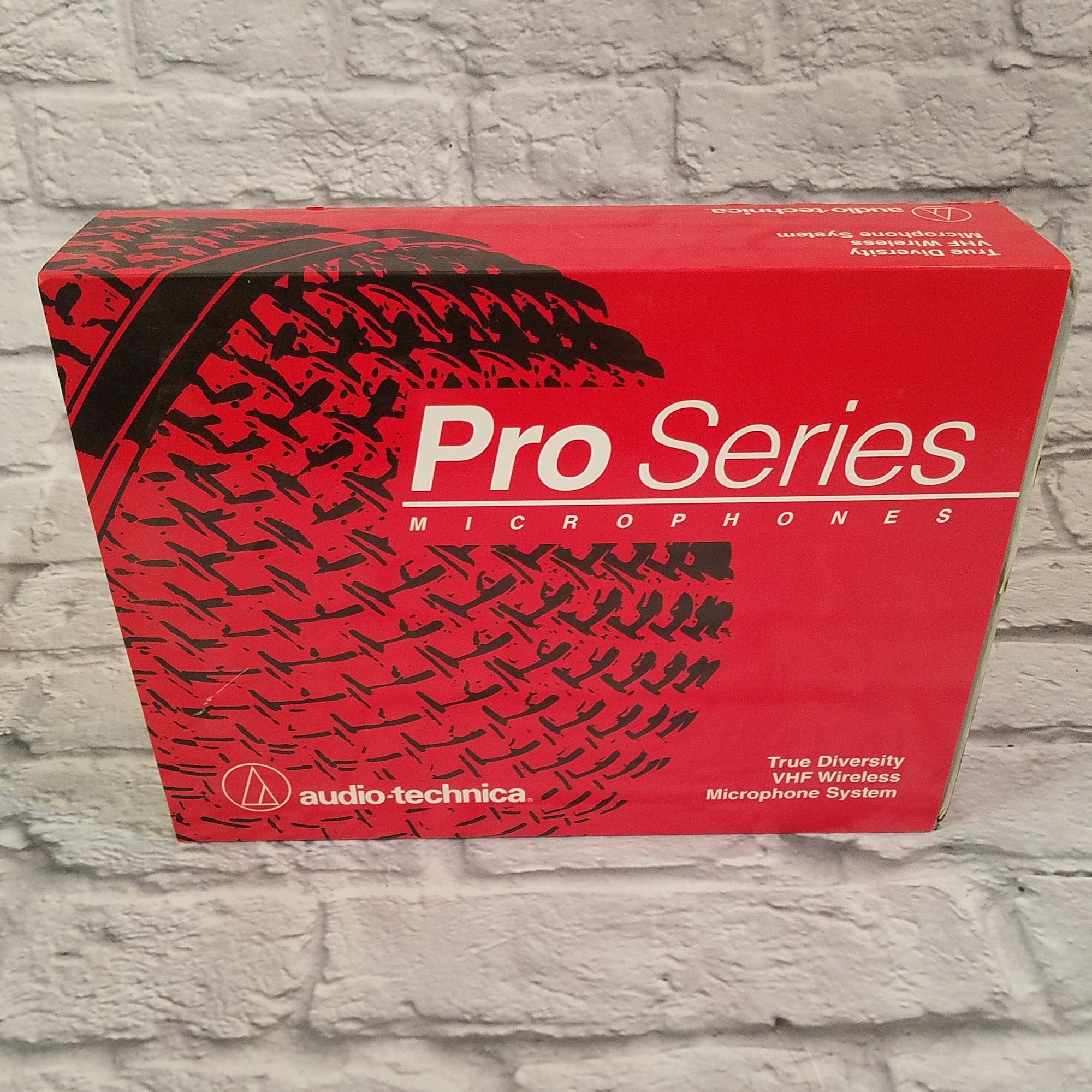 Audio Technica Pro 227L Wireless Lavalier Microphone System - New Old Stock!